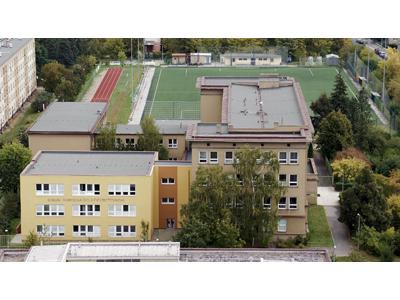 Střední průmyslová škola elektrotechnická a gymnázium V Úžlabině foto 4