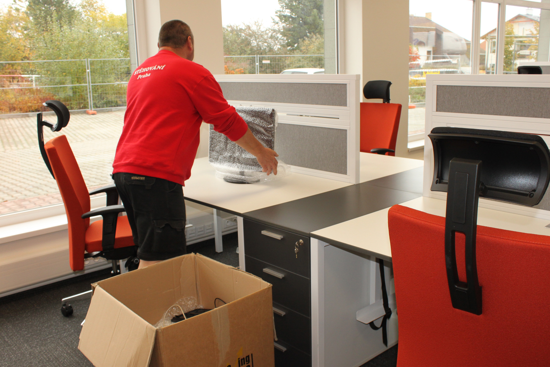 STĚHOVÁNÍ Praha, spol. s r.o. foto 2