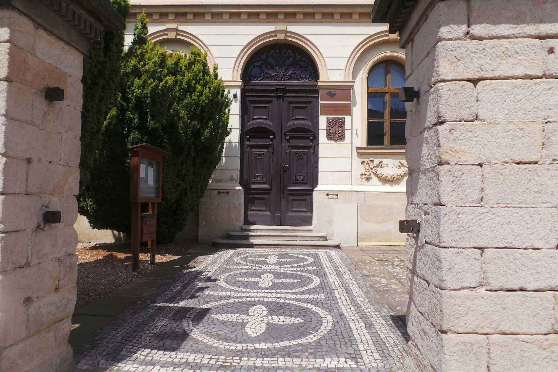 Lepařovo gymnázium Jičín
