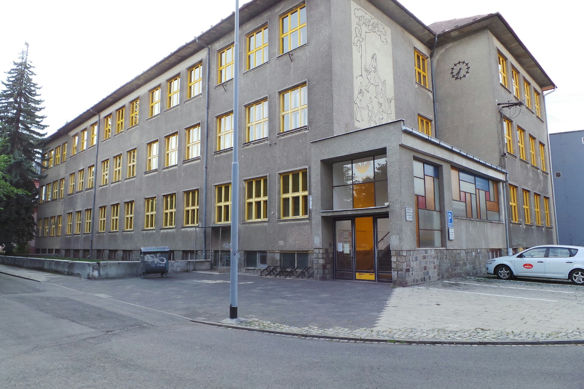 Střední pedagogická škola a Střední zdravotnická škola, Krnov