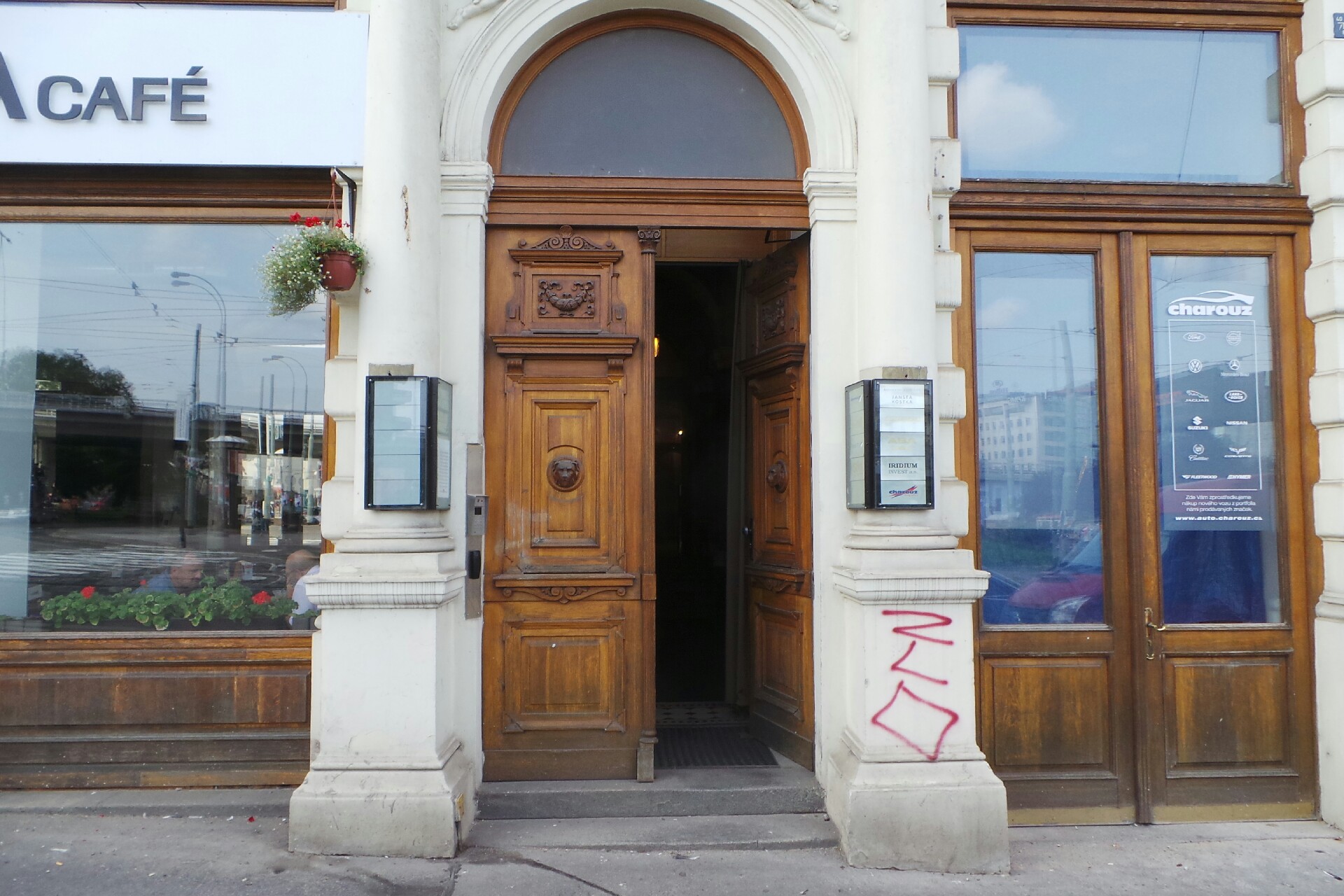 Mgr. Nikola Zimová, advokát