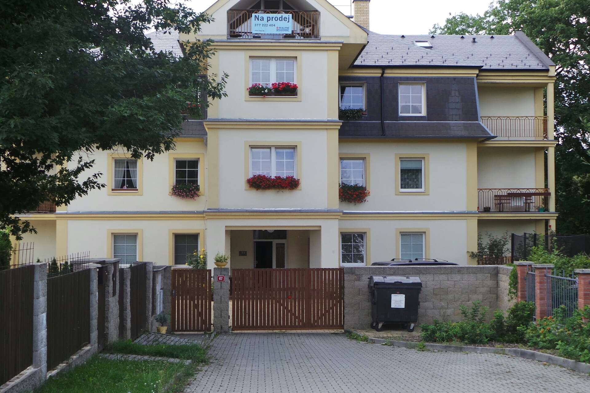 Mgr. Ivana Brandnerová