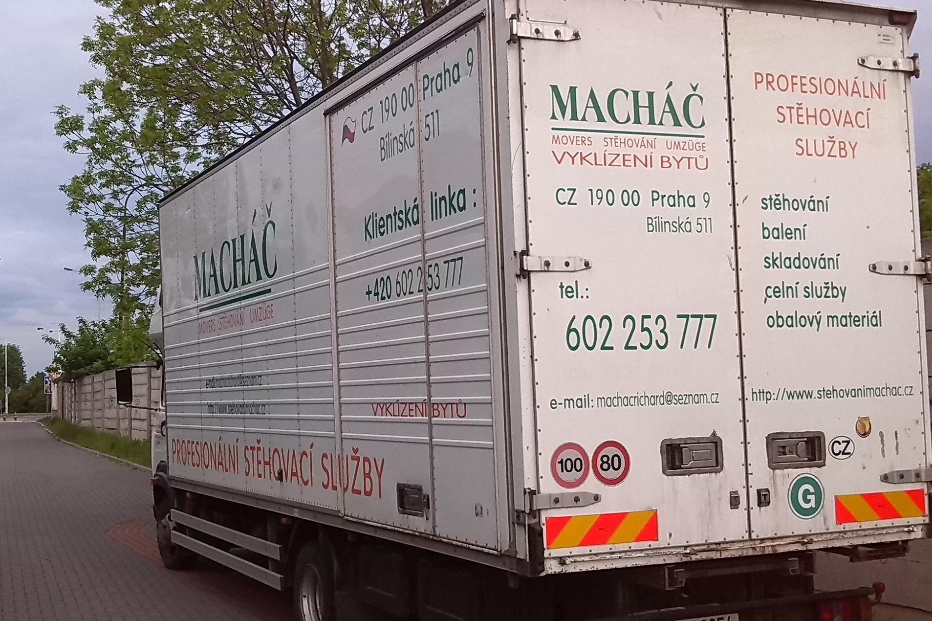 Stěhování & Vyklízení  Macháč