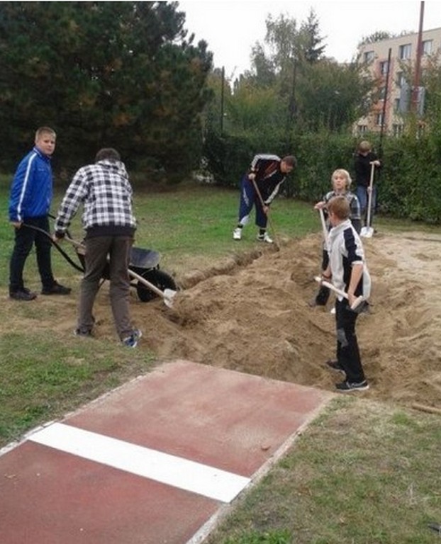 Základní škola a Mateřská škola Vyškov, Letní pole foto 3