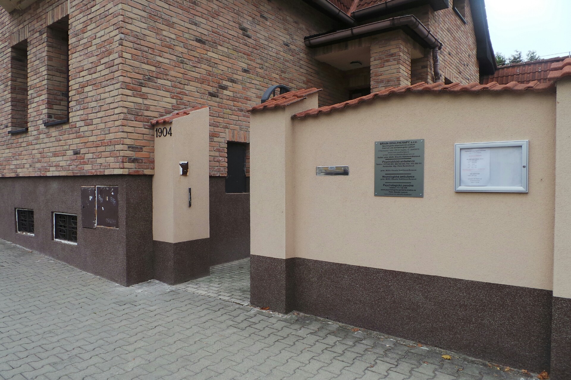 PhDr. Renata Luxová