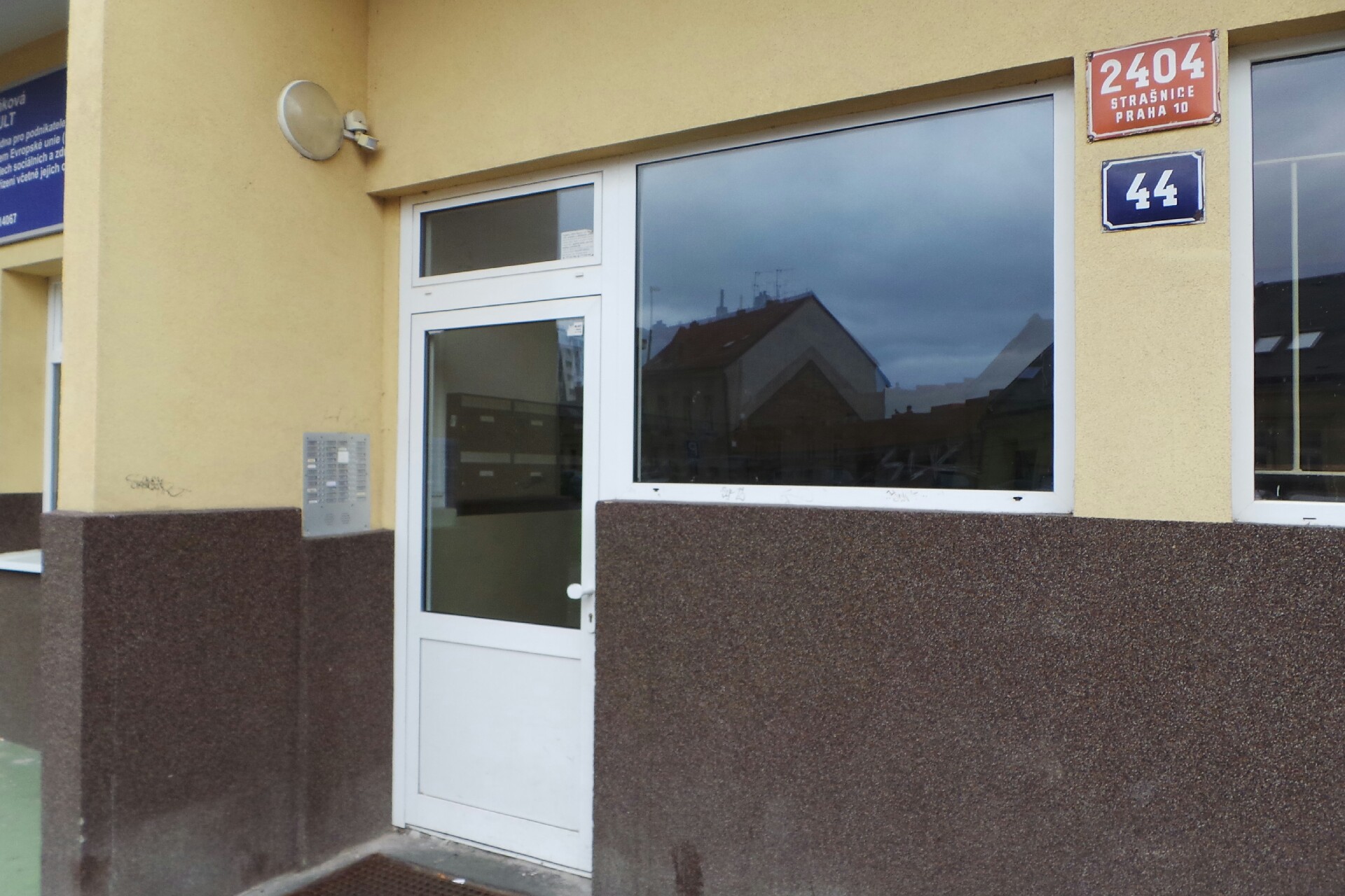 Mgr. Anna Tkáčová