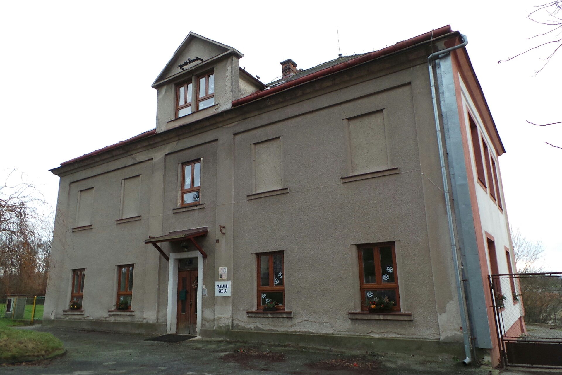 Základní škola a mateřská škola Skořenice