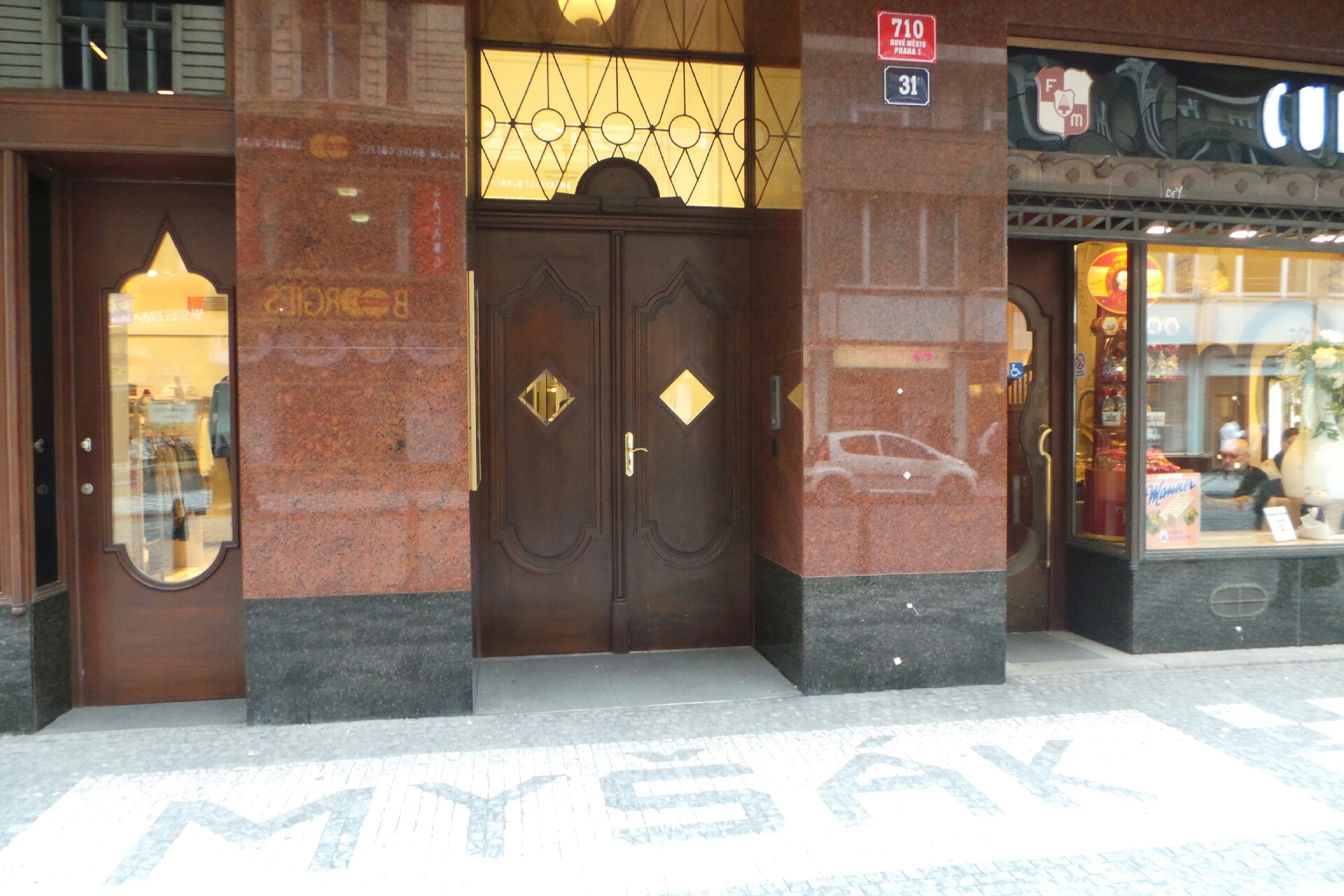 JUDr. Eva Marvanová