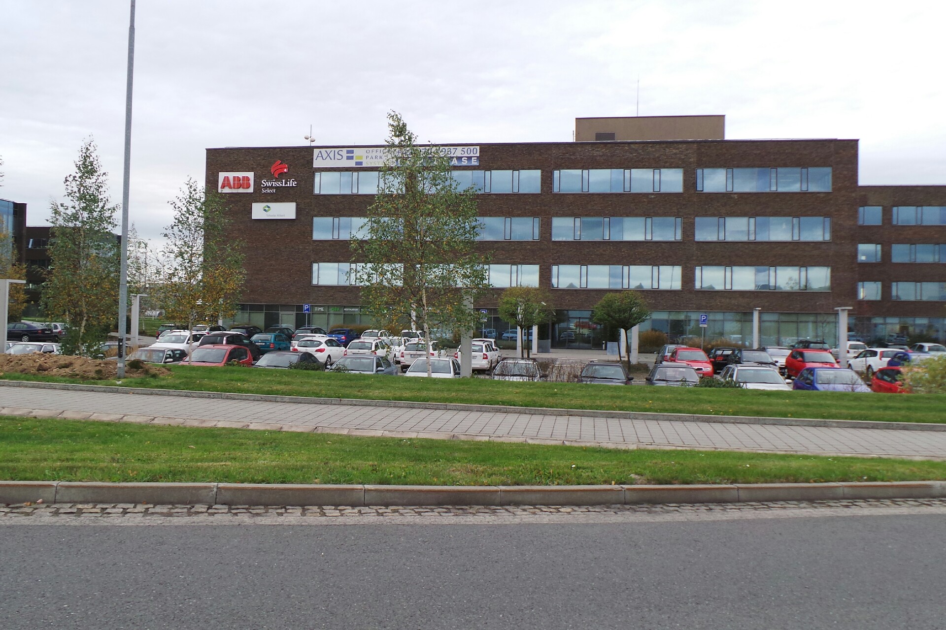 Česká distribuční k.s.