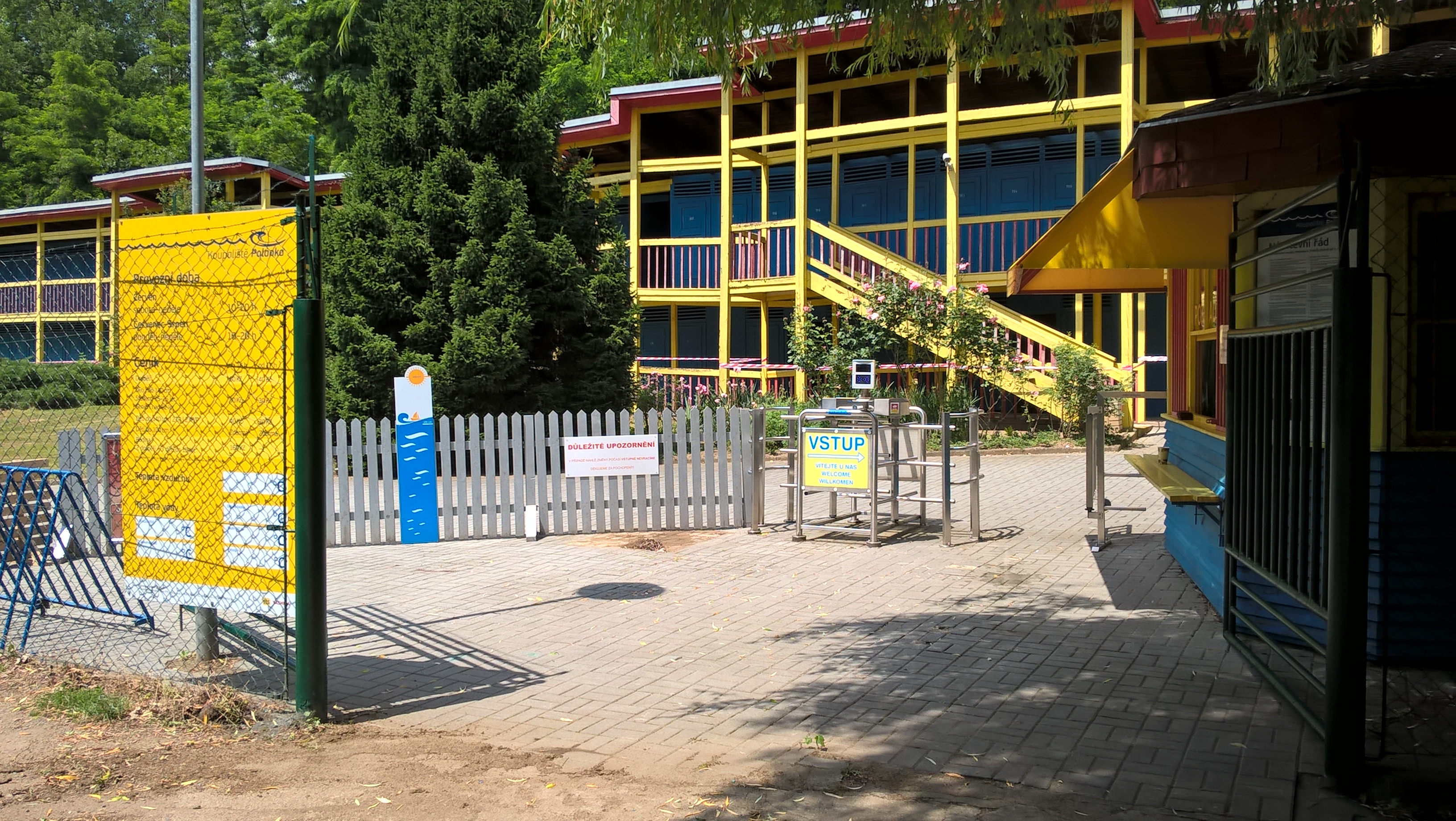 Plavecký areál Polanka foto 2