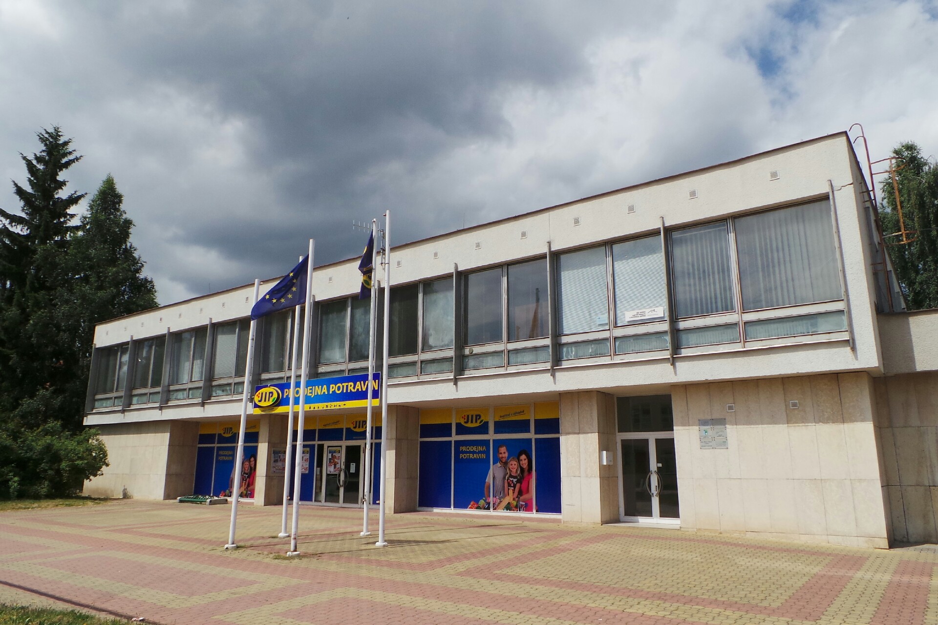 JUDr. Milan Veselý & Partner, advokát