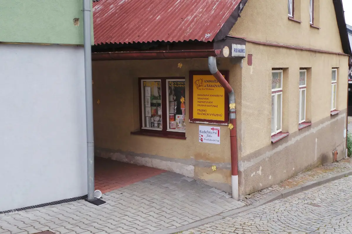 Knihařství a rámování - Eva Tobišková