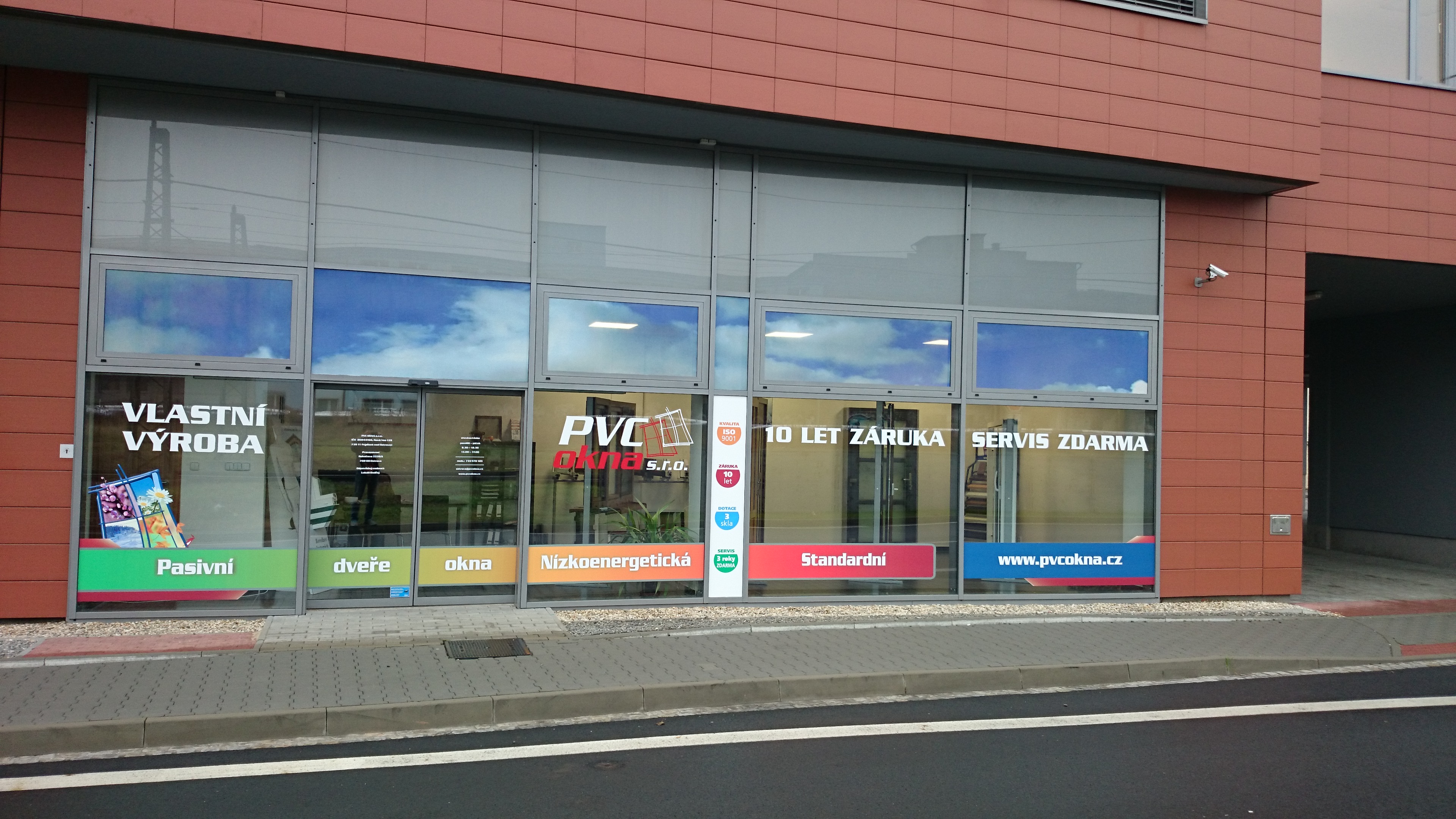PVC OKNA s.r.o. - Plastová okna a dveře foto 2