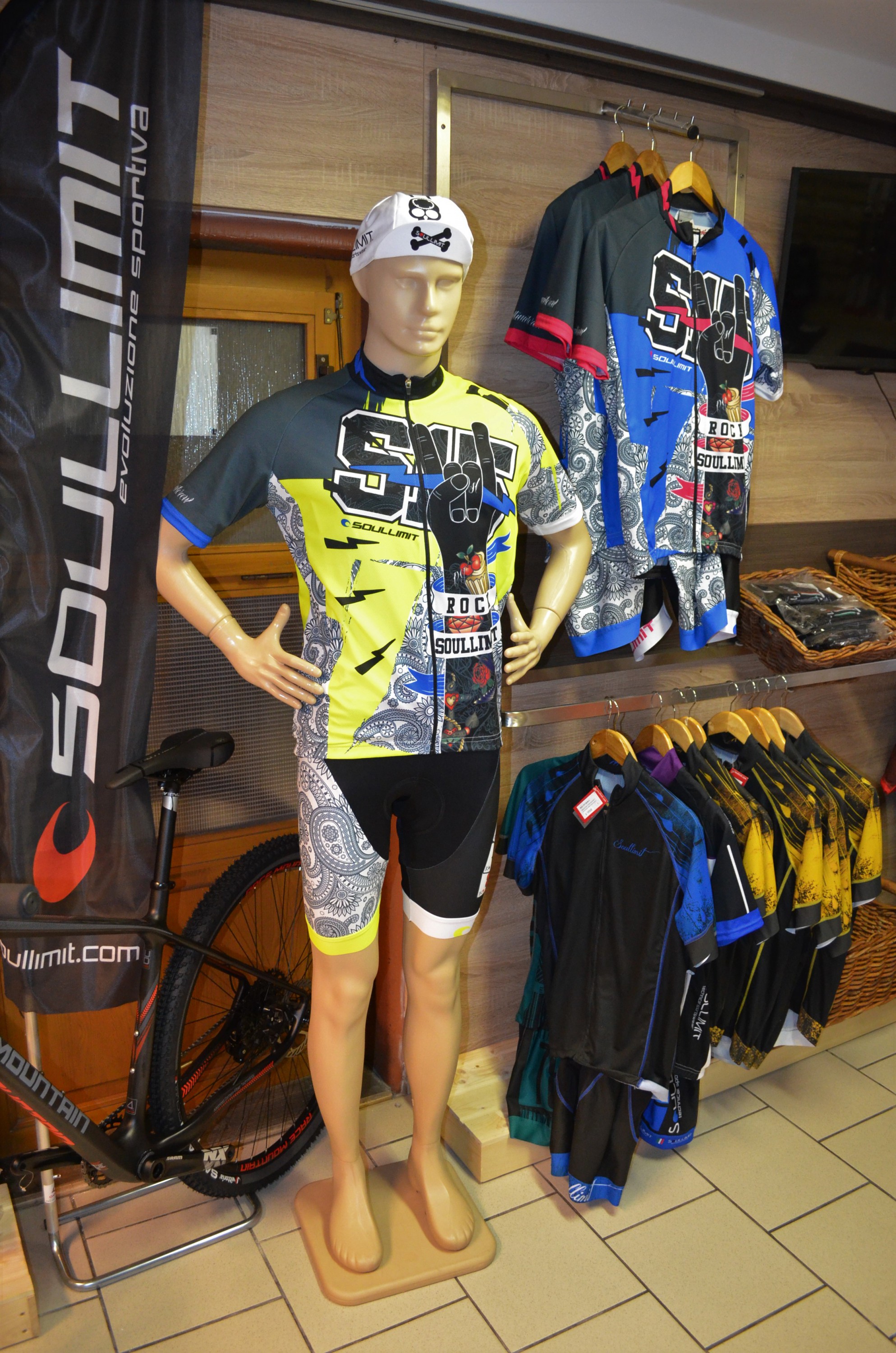 HYRA sport s.r.o. SKI and BIKE foto 3