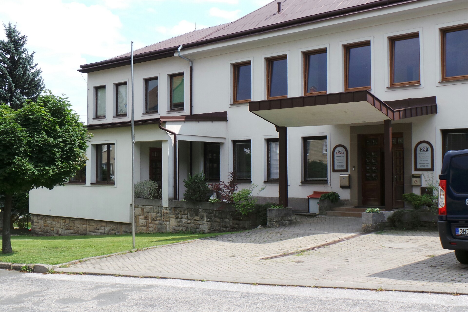 R & B Mědílek, s.r.o.