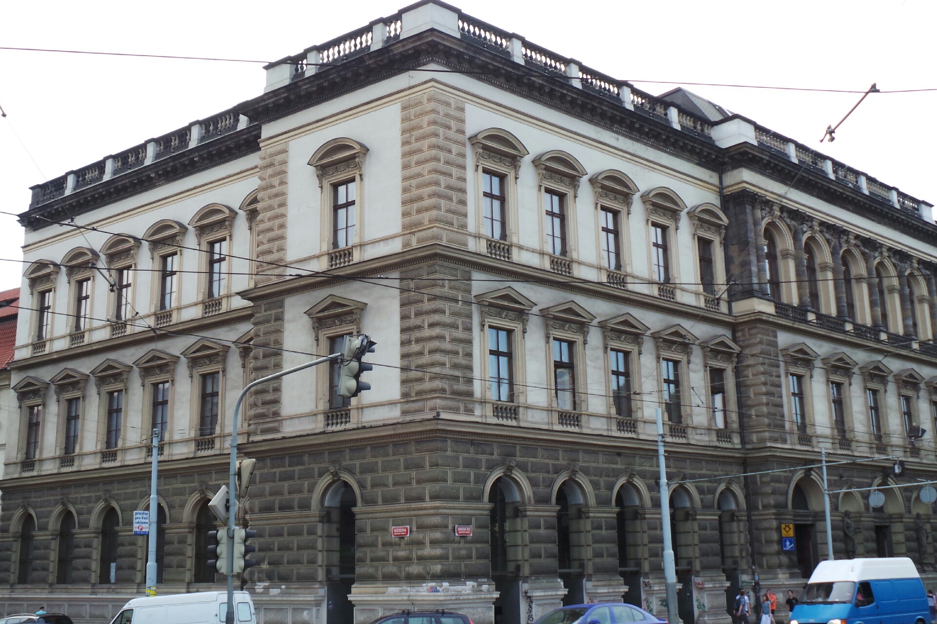 České vysoké učení technické v Praze - Ústav jazyků Fakulty strojní