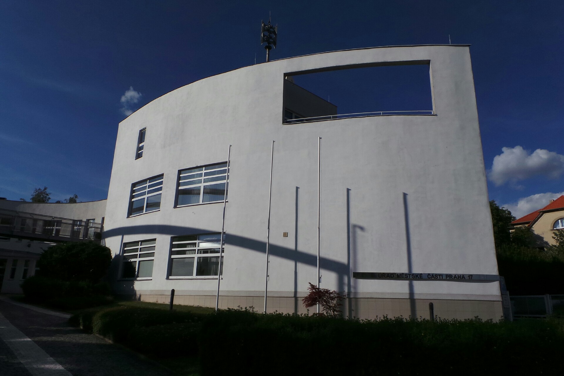 ÚMČ Praha 17 - Odbor hospodářské správy