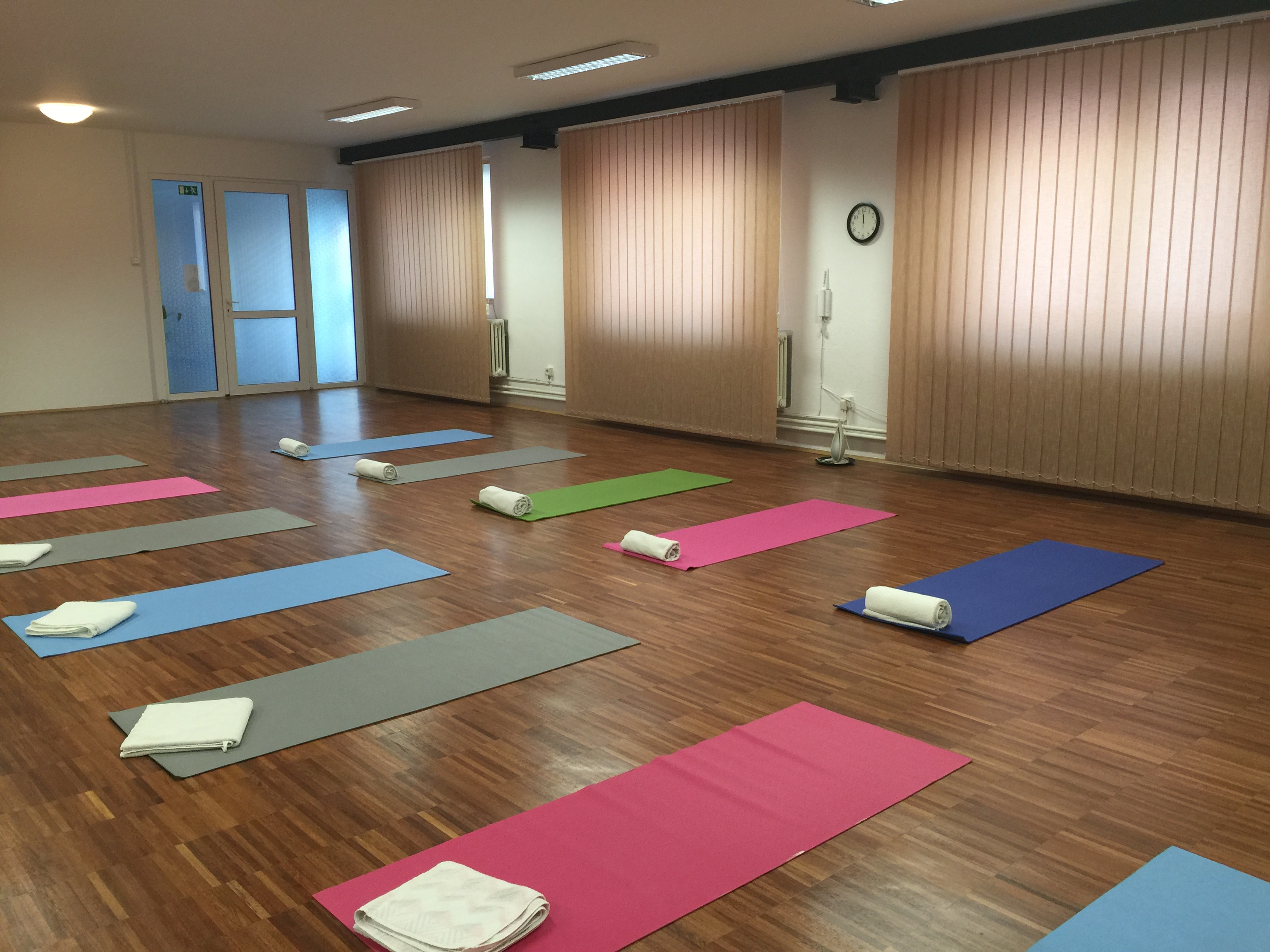 YOGA BLUE ART foto 2