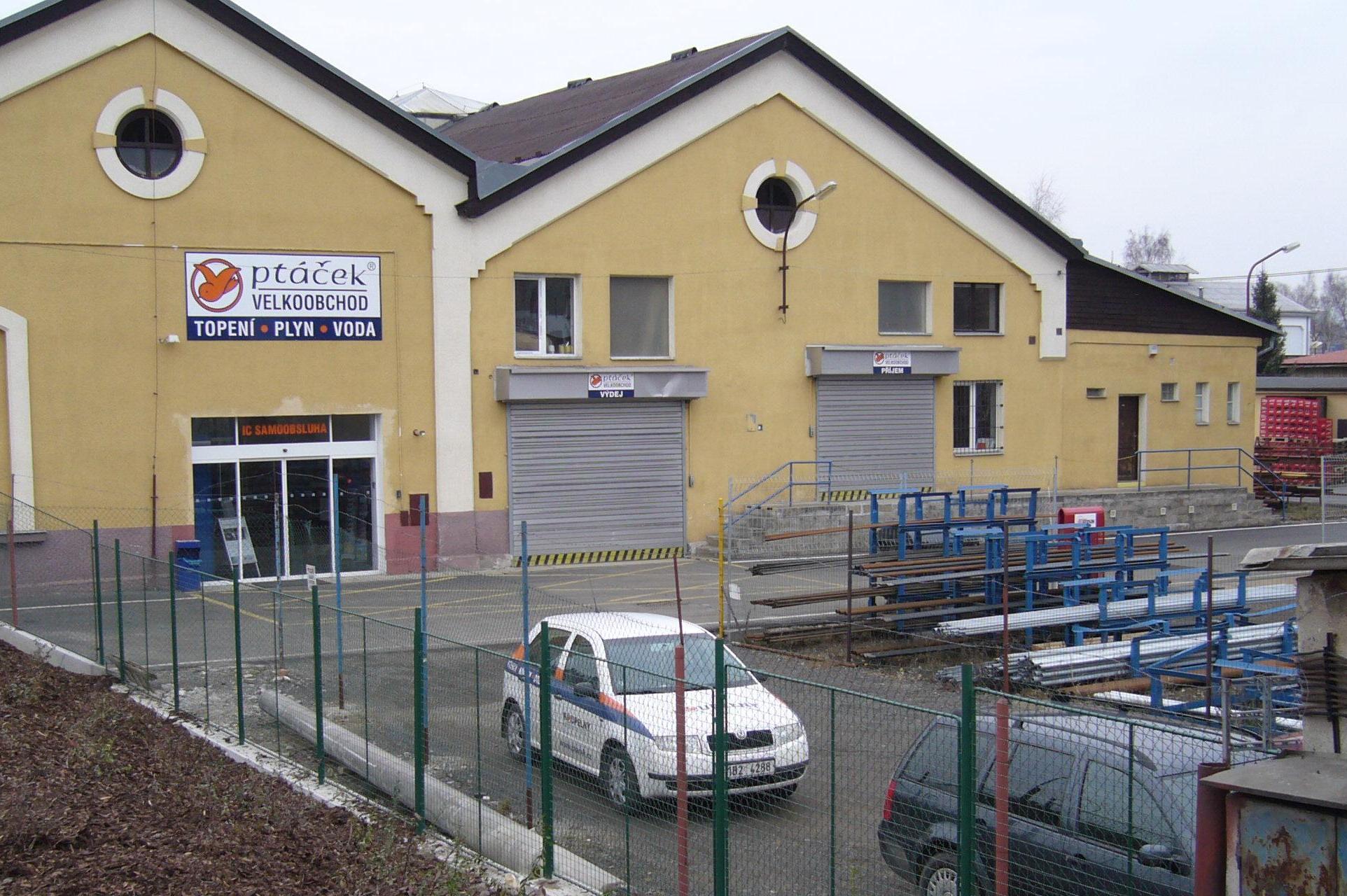 PTÁČEK: topení-voda-plyn