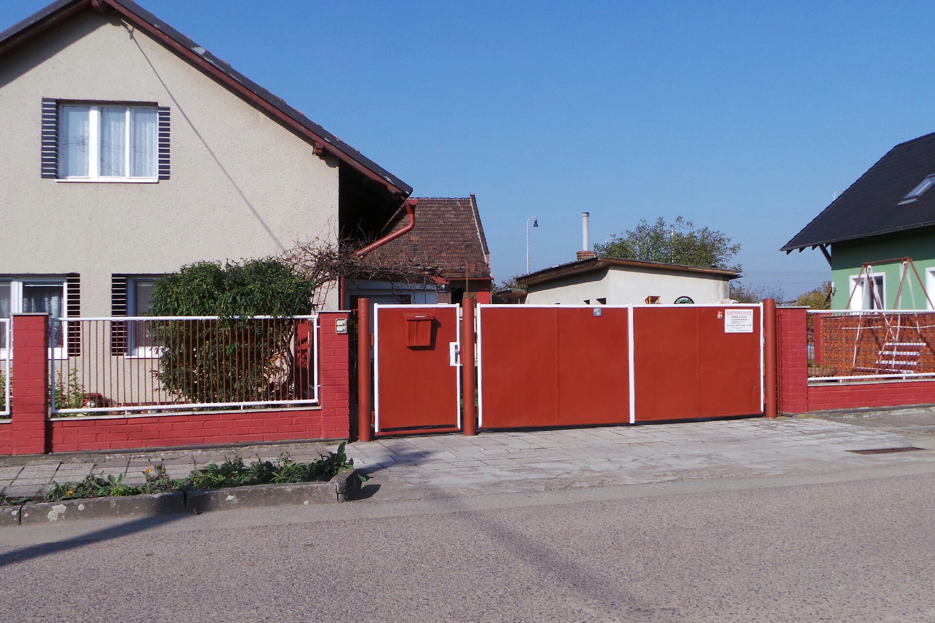 Bořík Dušek - elektromontážní a elektroinstalační práce foto 1