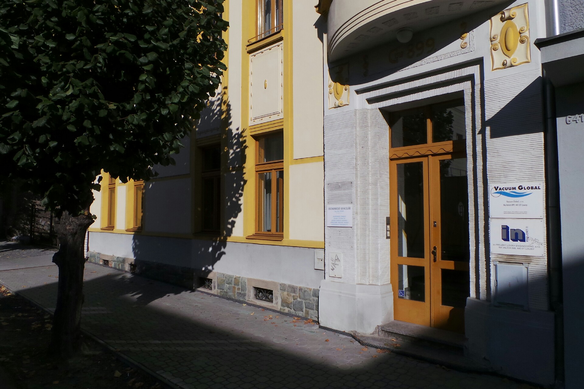 in PROJEKT LOUNY ENGINEERING, s.r.o.