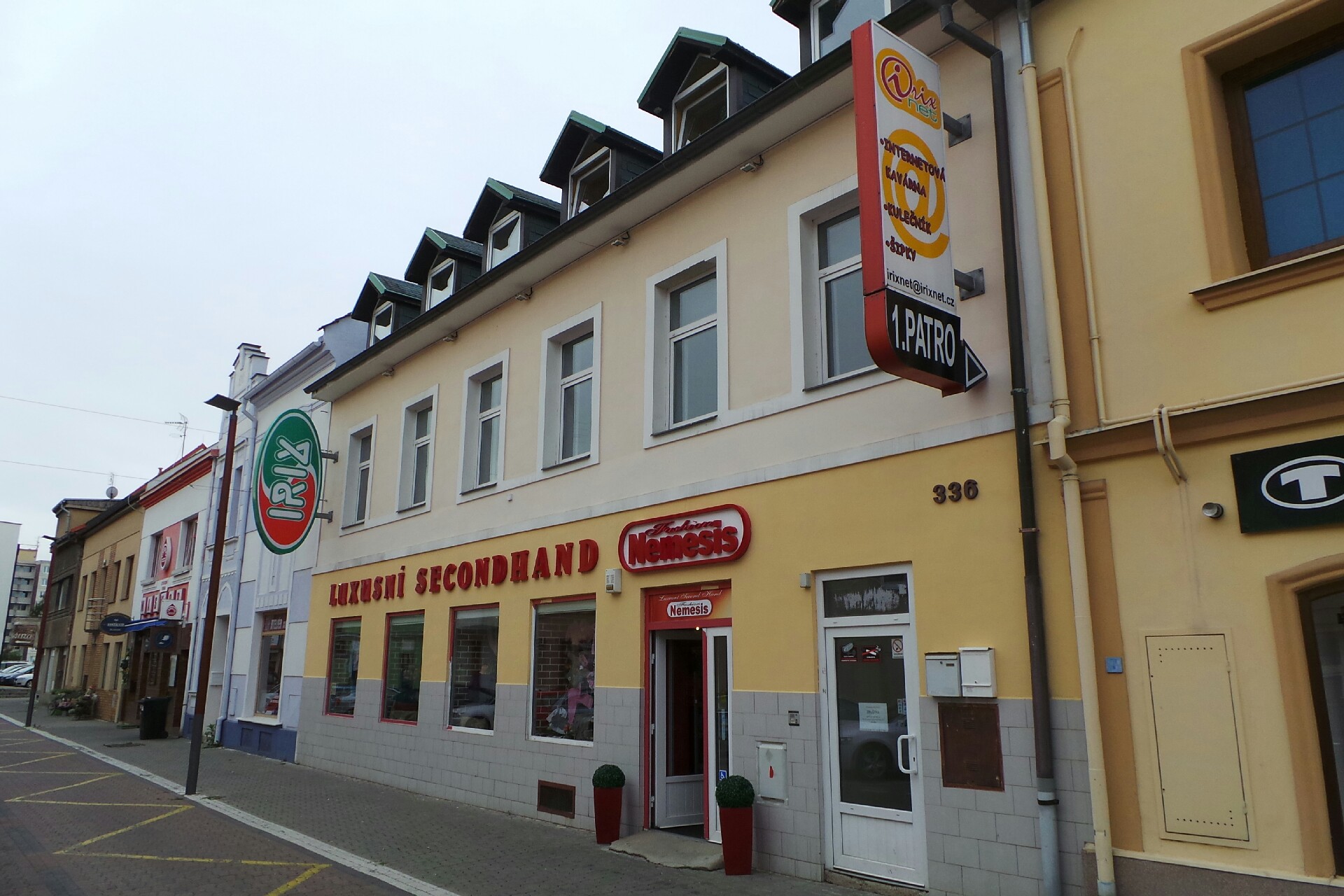 Fashion Nemesis foto 1