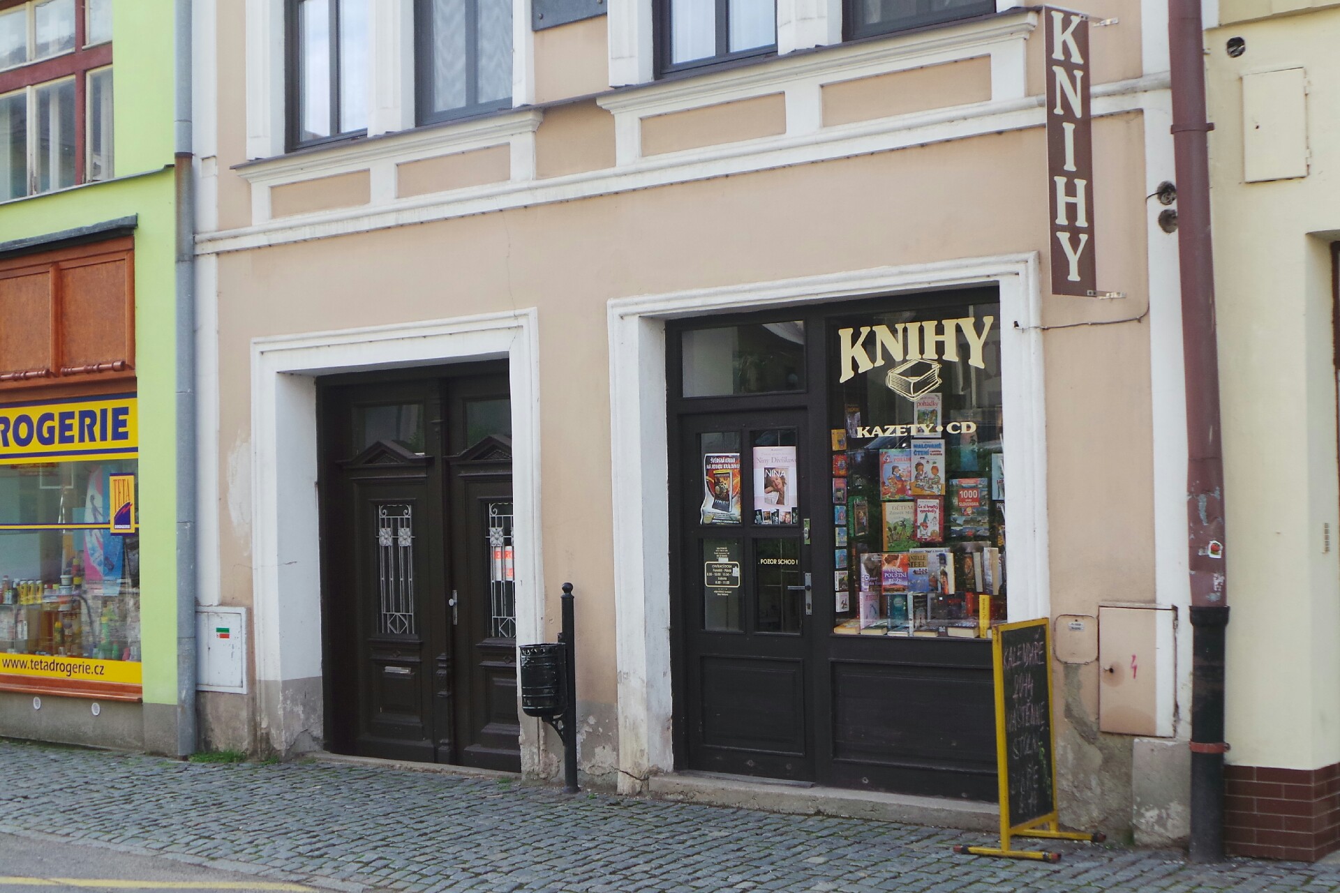 Věra Petrová - Knihkupectví