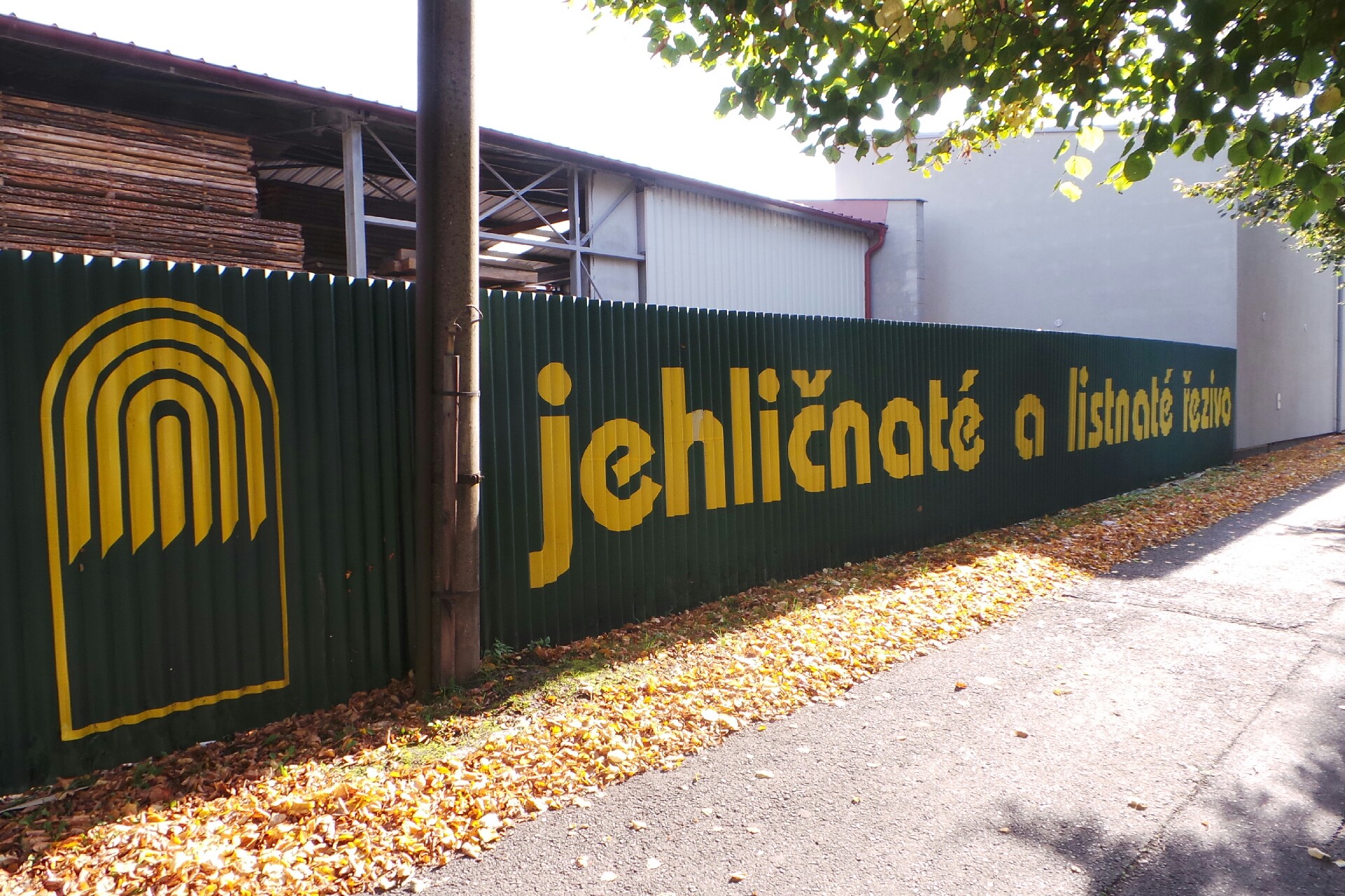 Antonín Novotný - jehličnaté a listnaté řezivo foto 3