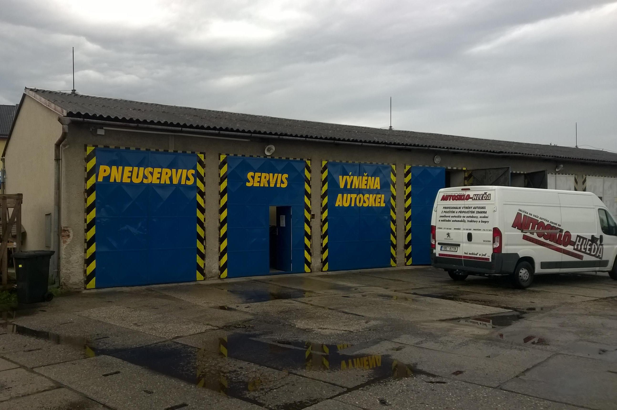 PNEUservis - HLEĎA