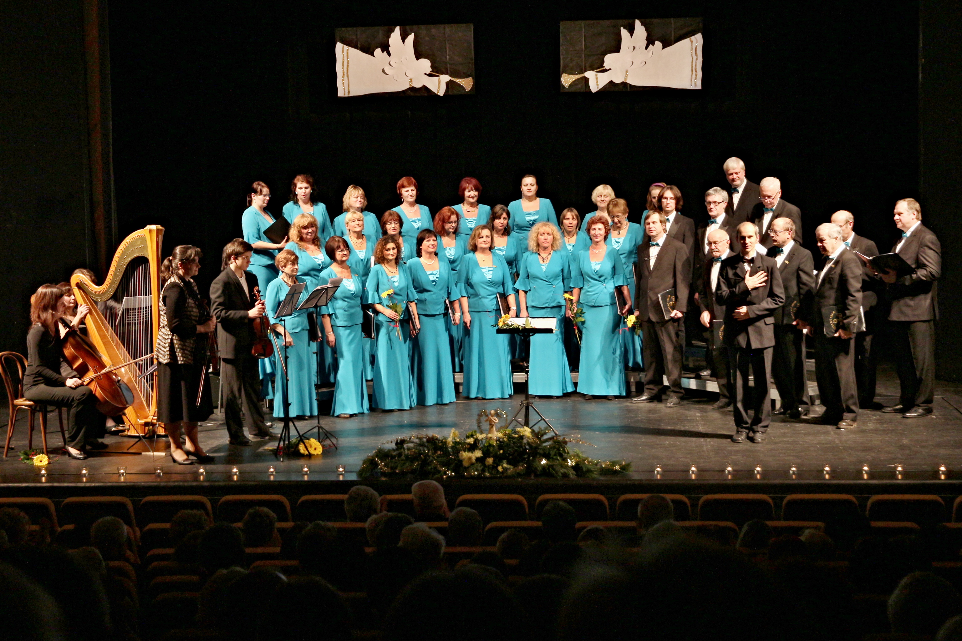 Pěvecký sbor Ondráš foto 2
