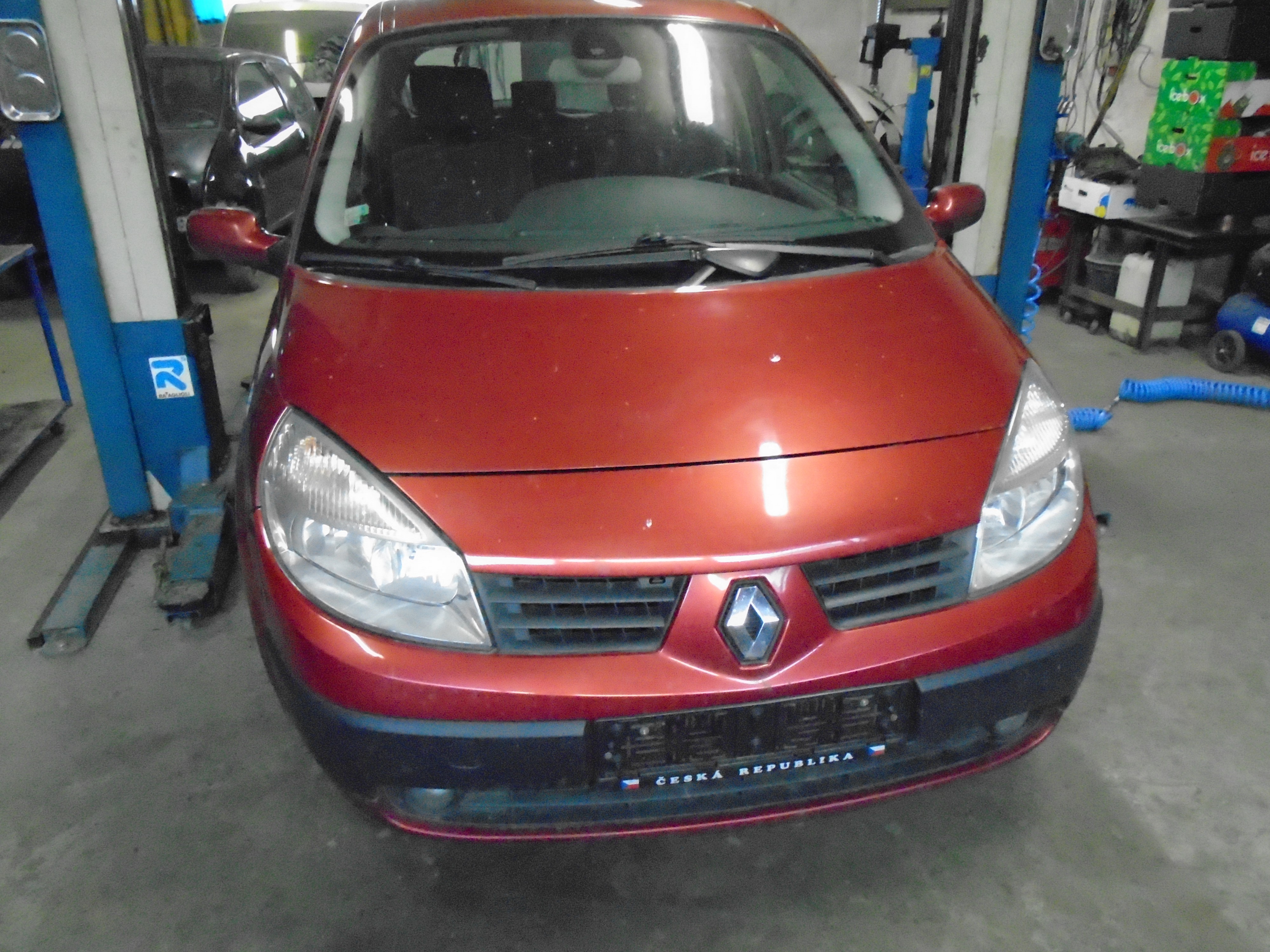 Autodíly Renault - Vrakoviště Renault foto 2