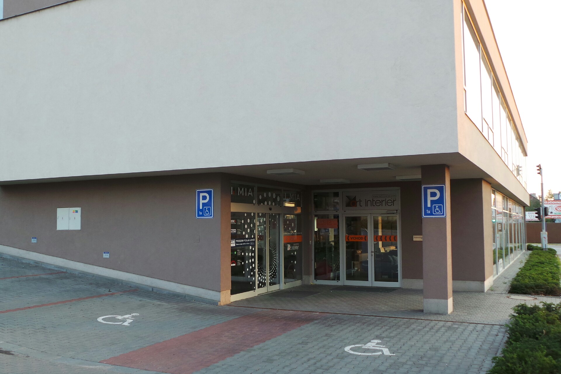 1.ART INTERIER, s.r.o.