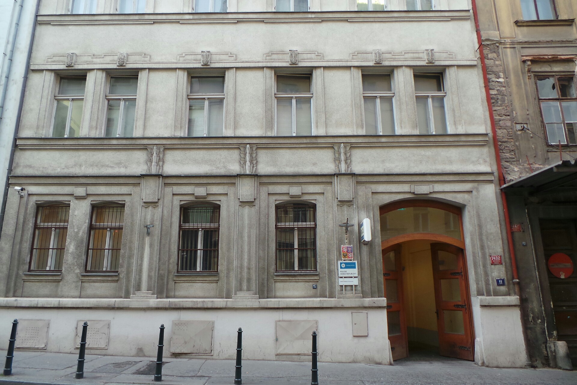 Policie ČR - Místní oddělení Krakovská foto 2