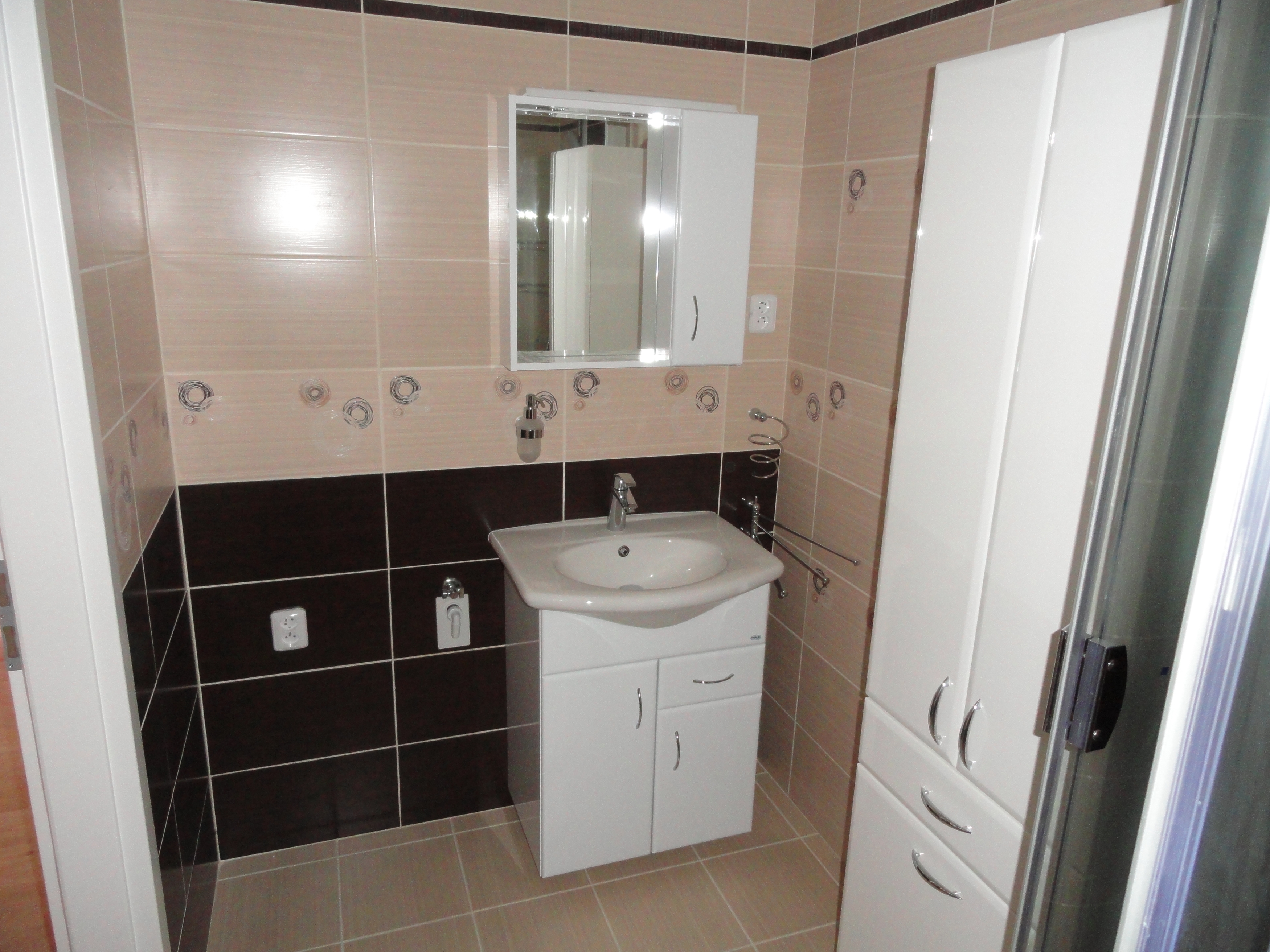 Záhorovský - rekonstrukce na klíč foto 2