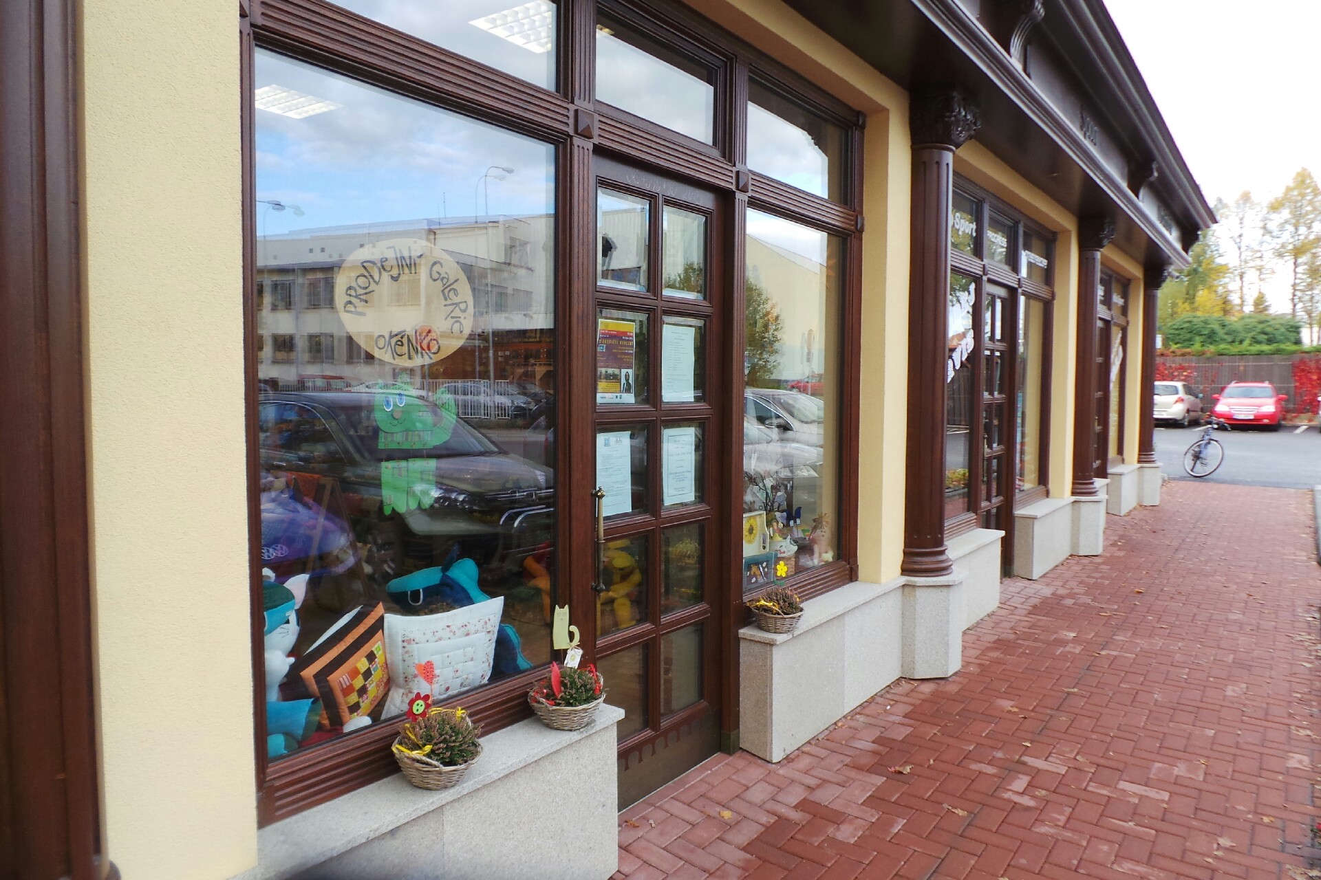 Prodejní galerie Okénko foto 2