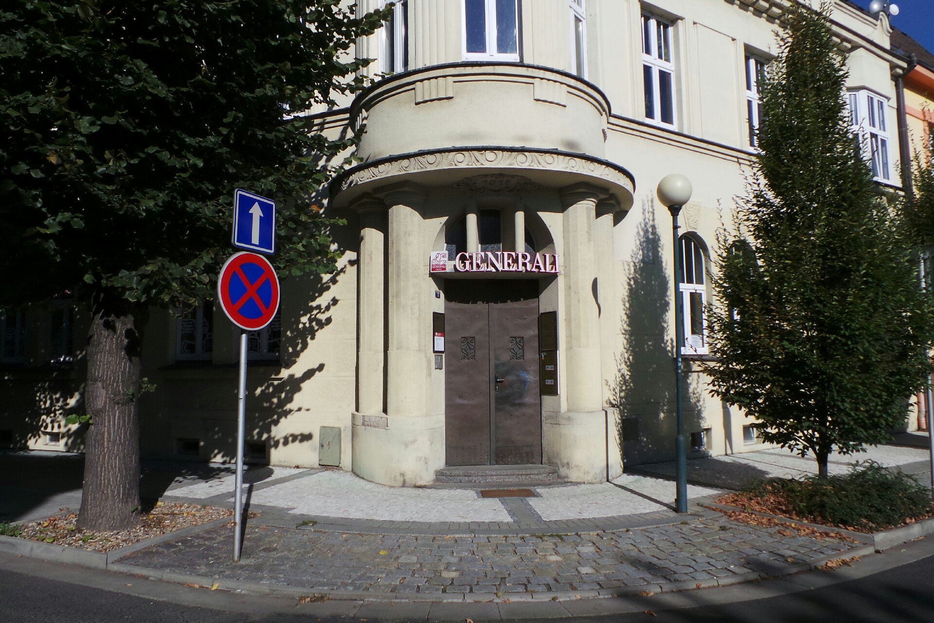 Come and Play, Hana Drusová