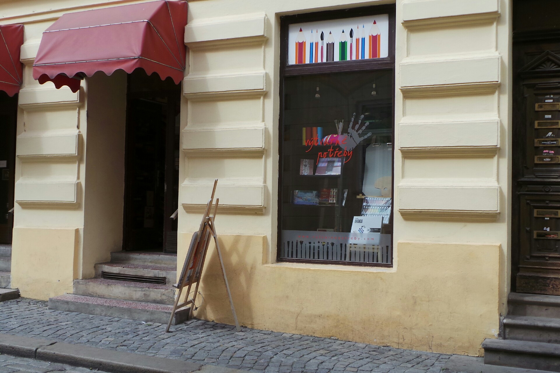Výtvarné potřeby - prodejna Na Hradě