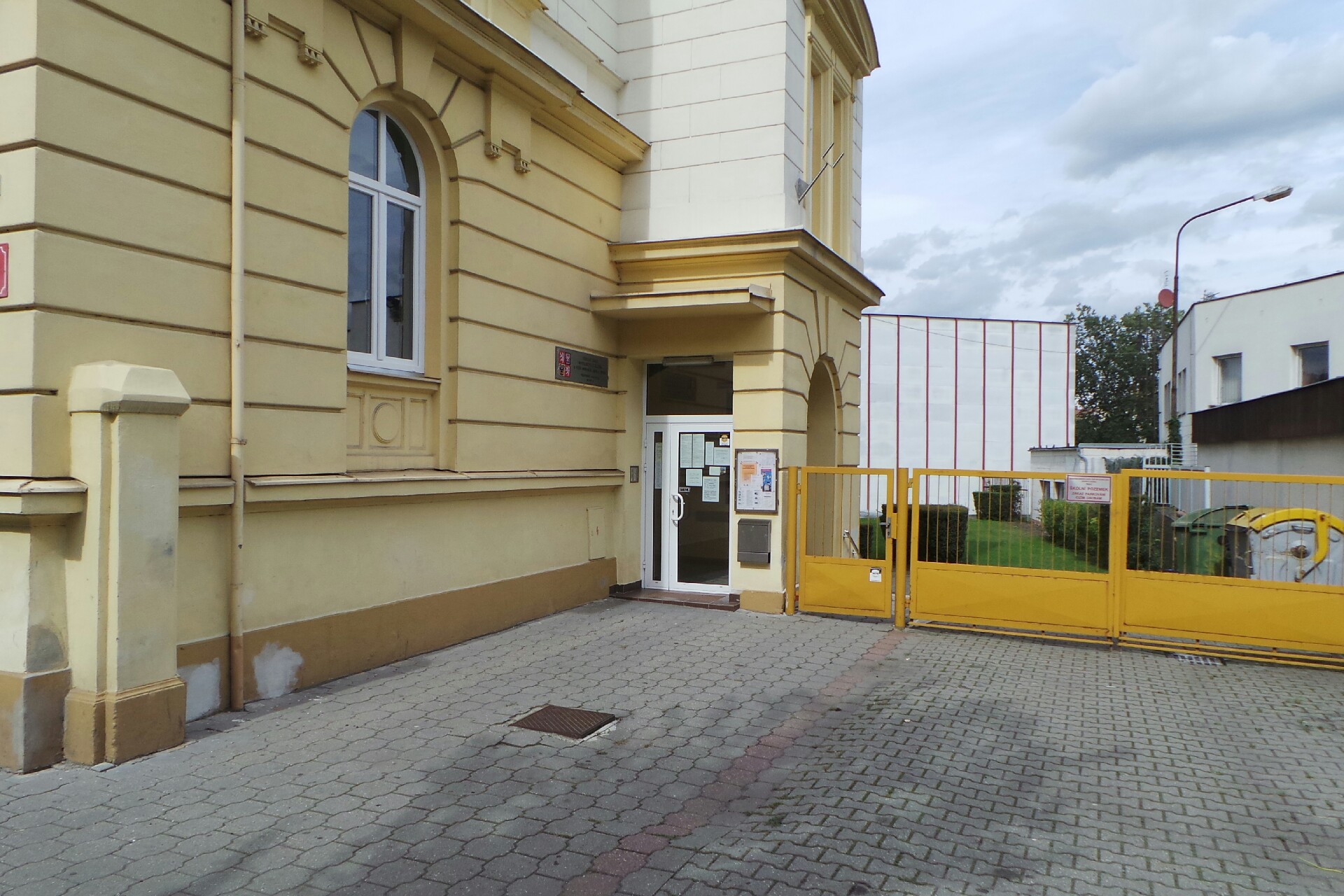 Střední škola hotelnictví a služeb a Vyšší odborná škola, Opava