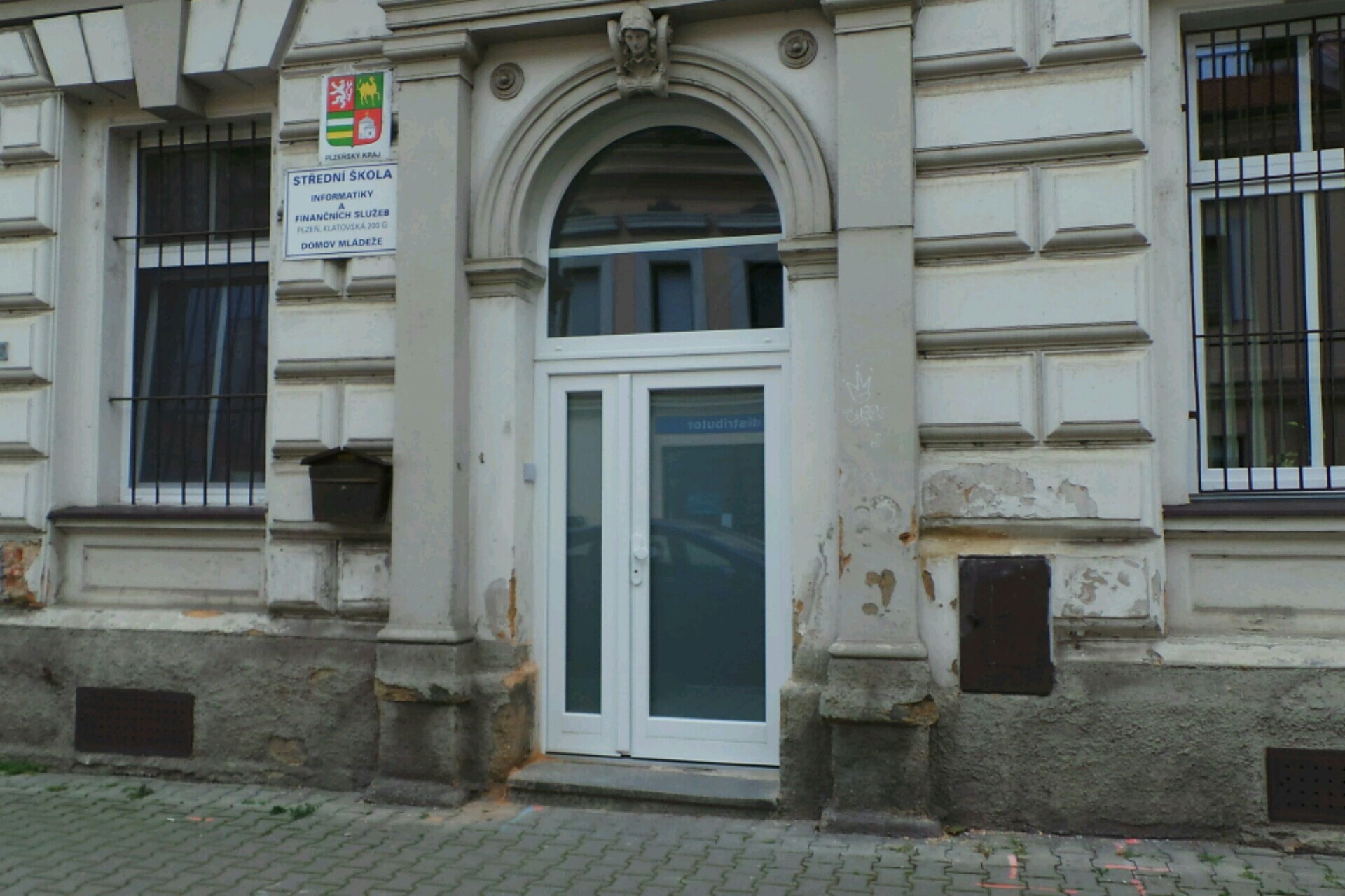 Střední škola informatiky a finančních služeb Plzeň - domov mládeže