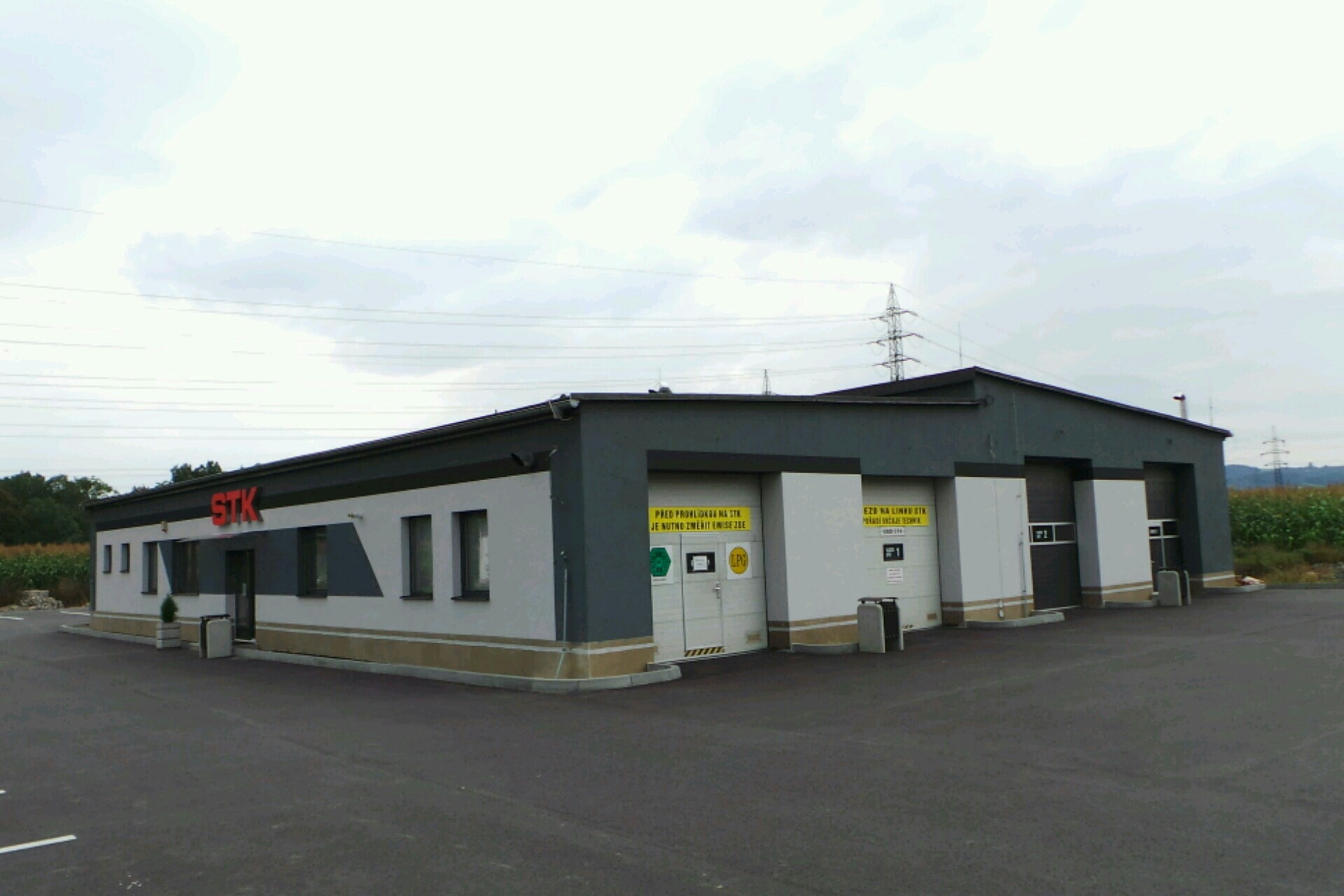 A M G CENTRUM, s.r.o.