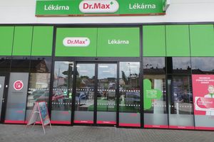 Company graphic Dr.Max Lékárna