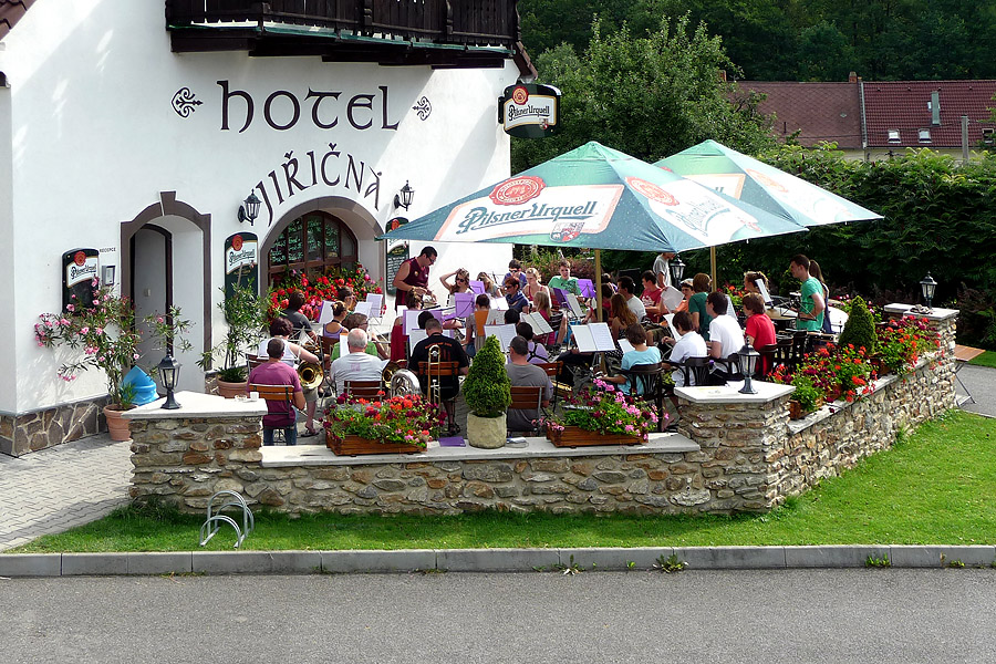 Restaurace Jiřičná foto 2