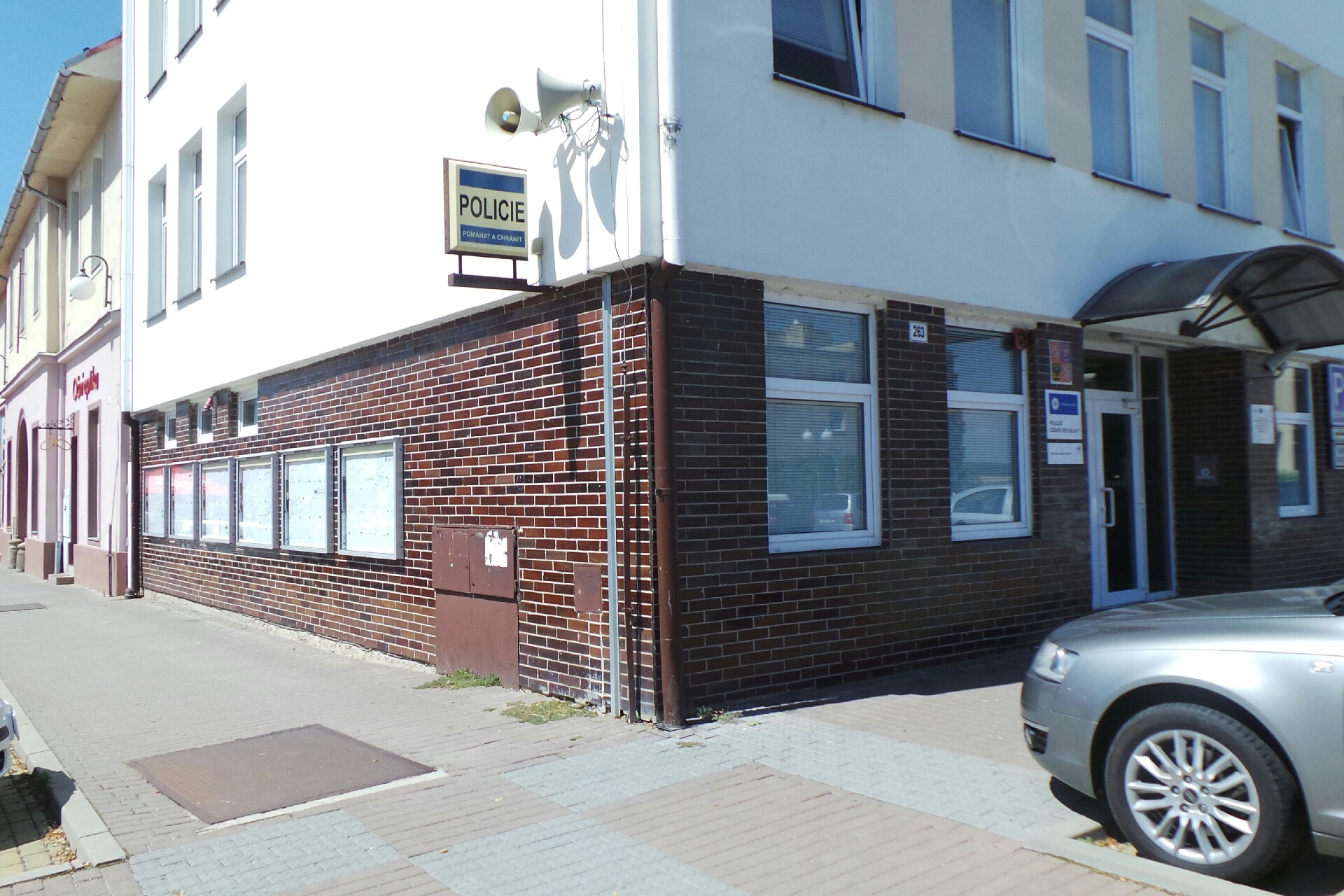 Policie ČR - Obvodní oddělení Rosice foto 2