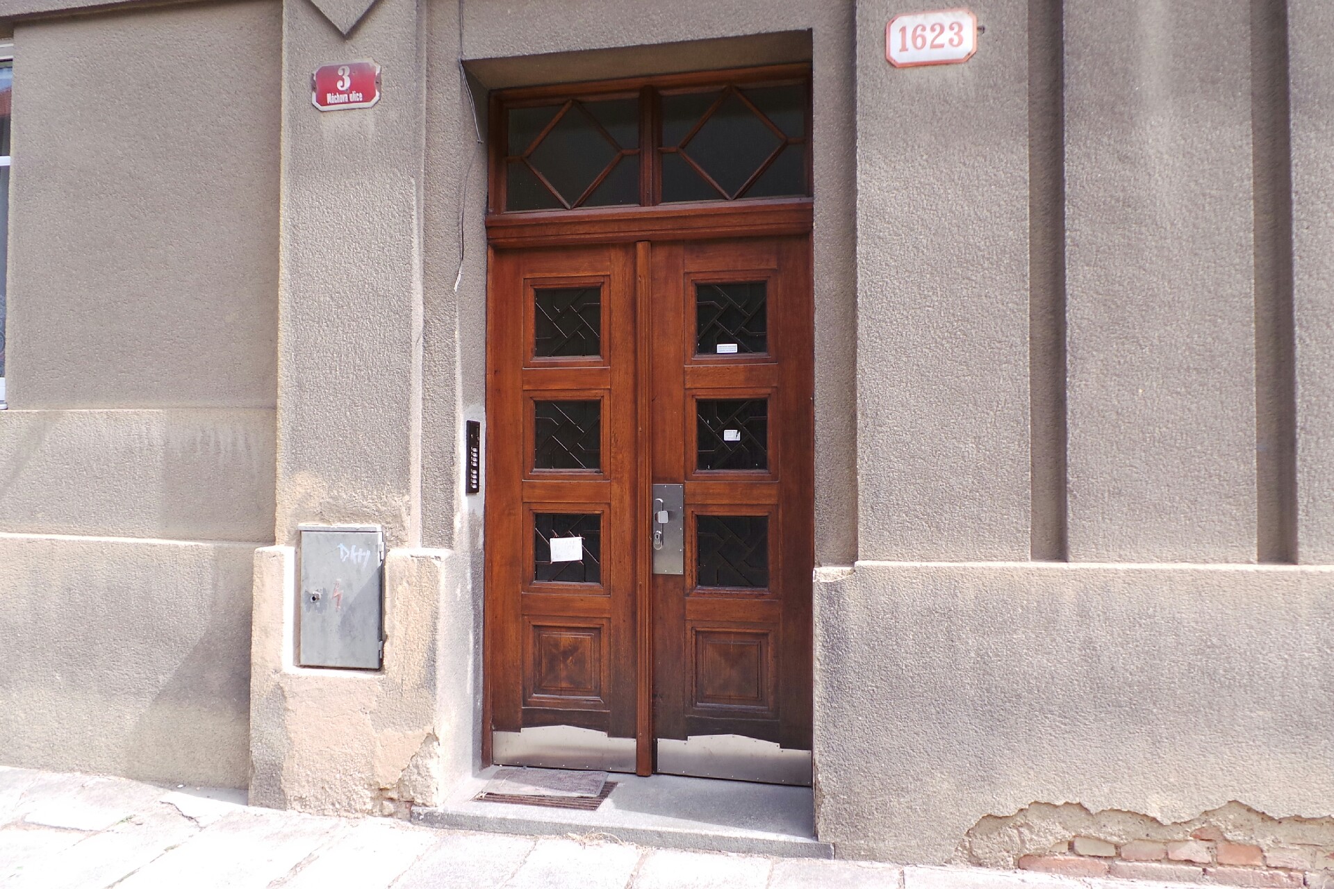 Theodor Bari - hodinový manžel