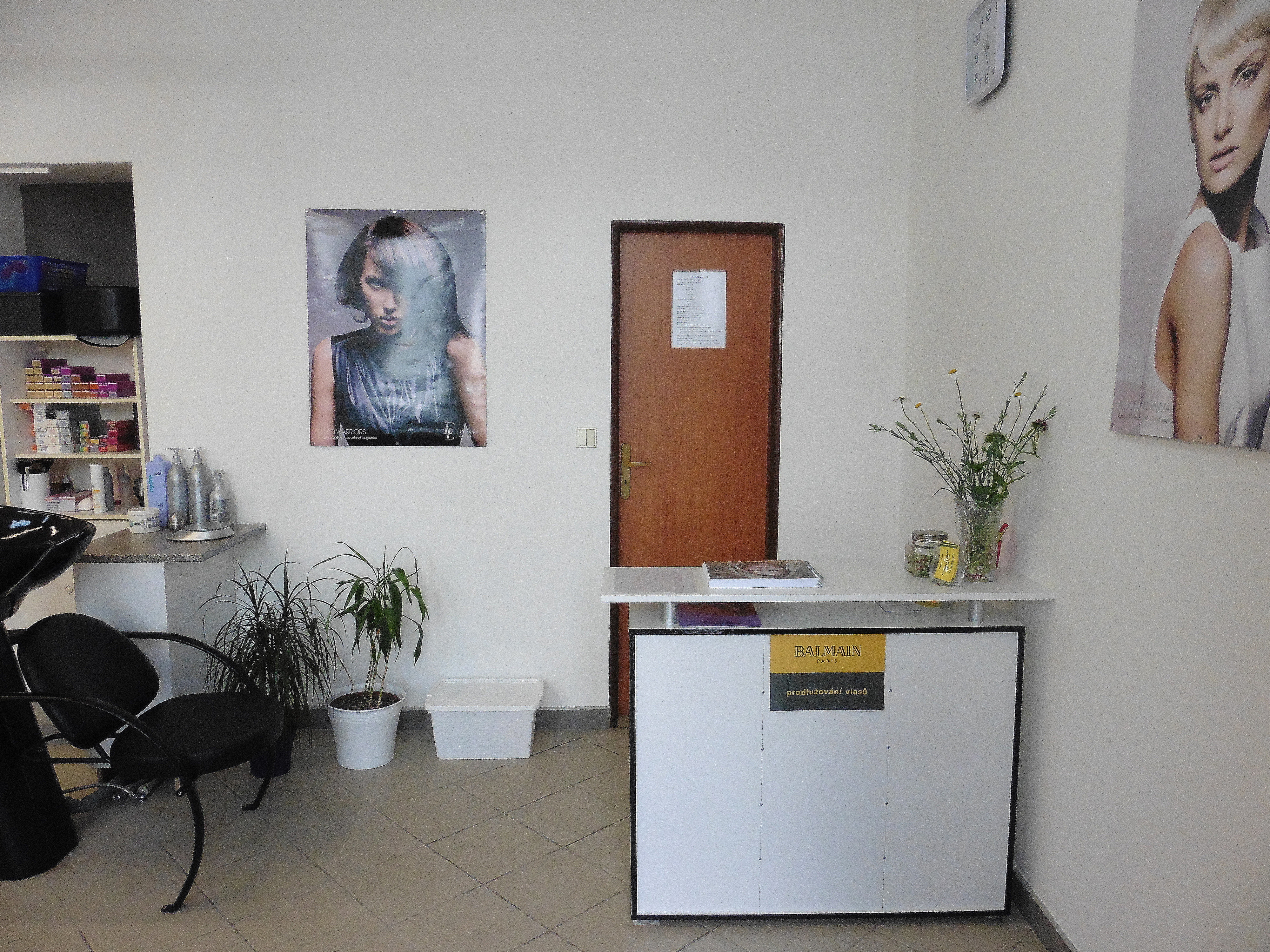 Kadeřnictví na rohu foto 4