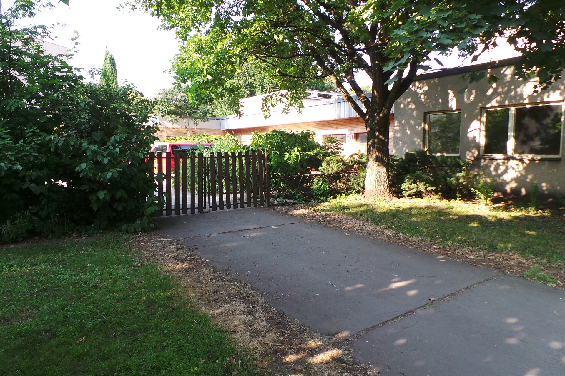 Základní škola, Chrudim, Dr. Peška 768