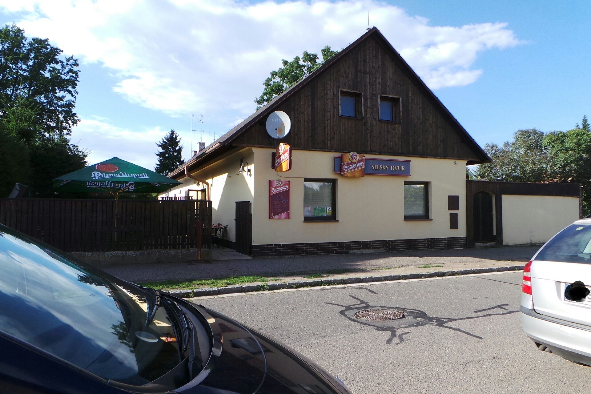 Restaurace Selský dvůr foto 1