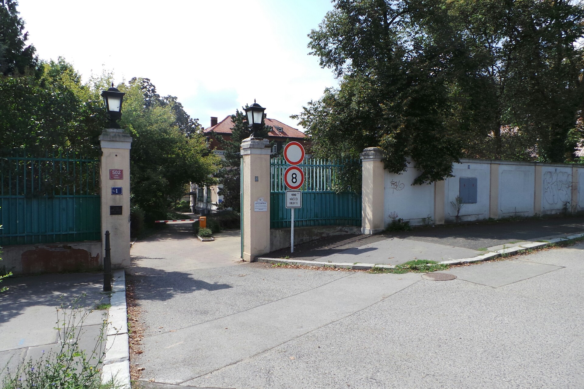 ÚMČ Praha 8 - Odbor majetkový