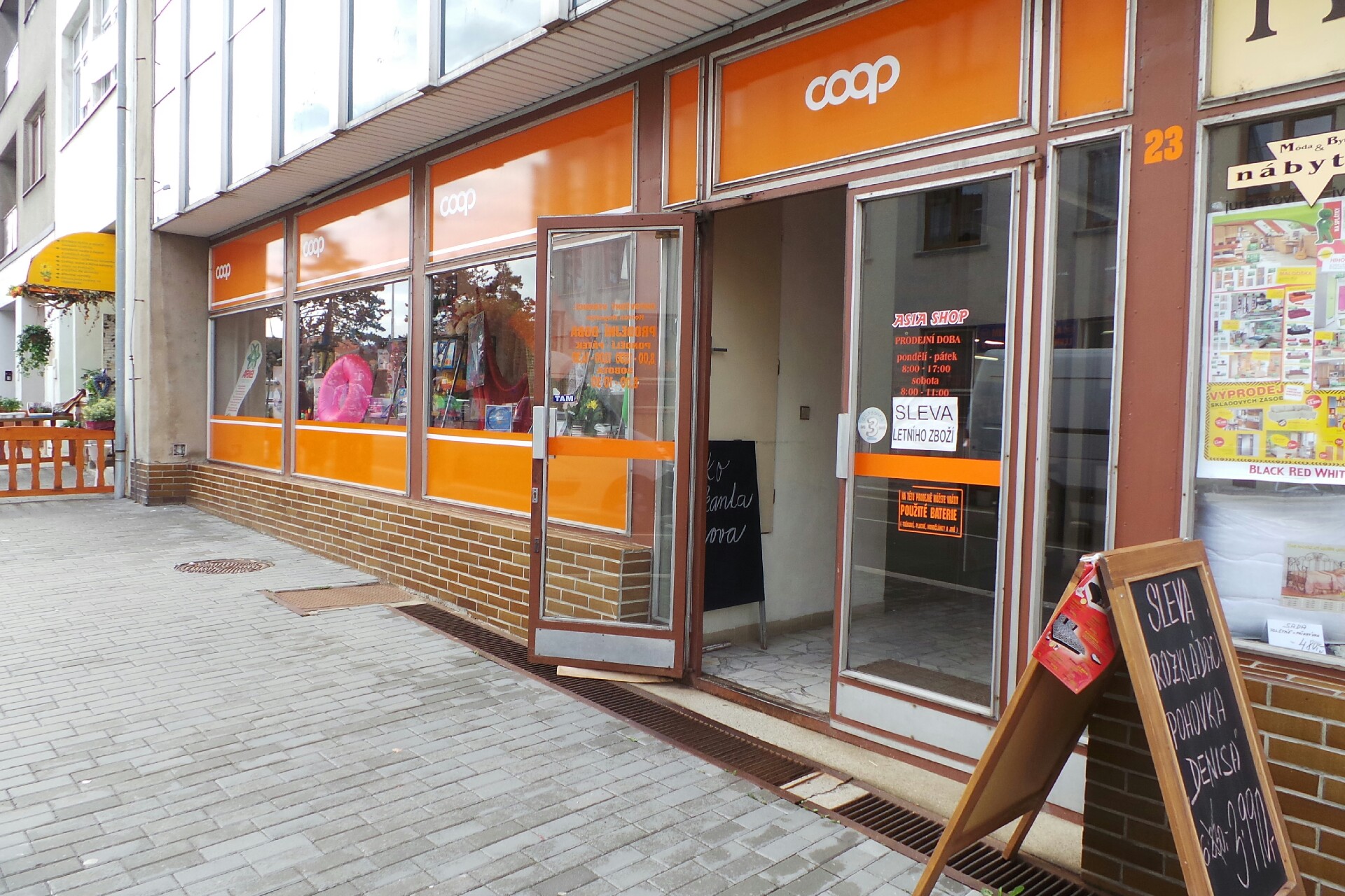 JEDNOTA, spotřební družstvo, Moravský Krumlov – COOP
