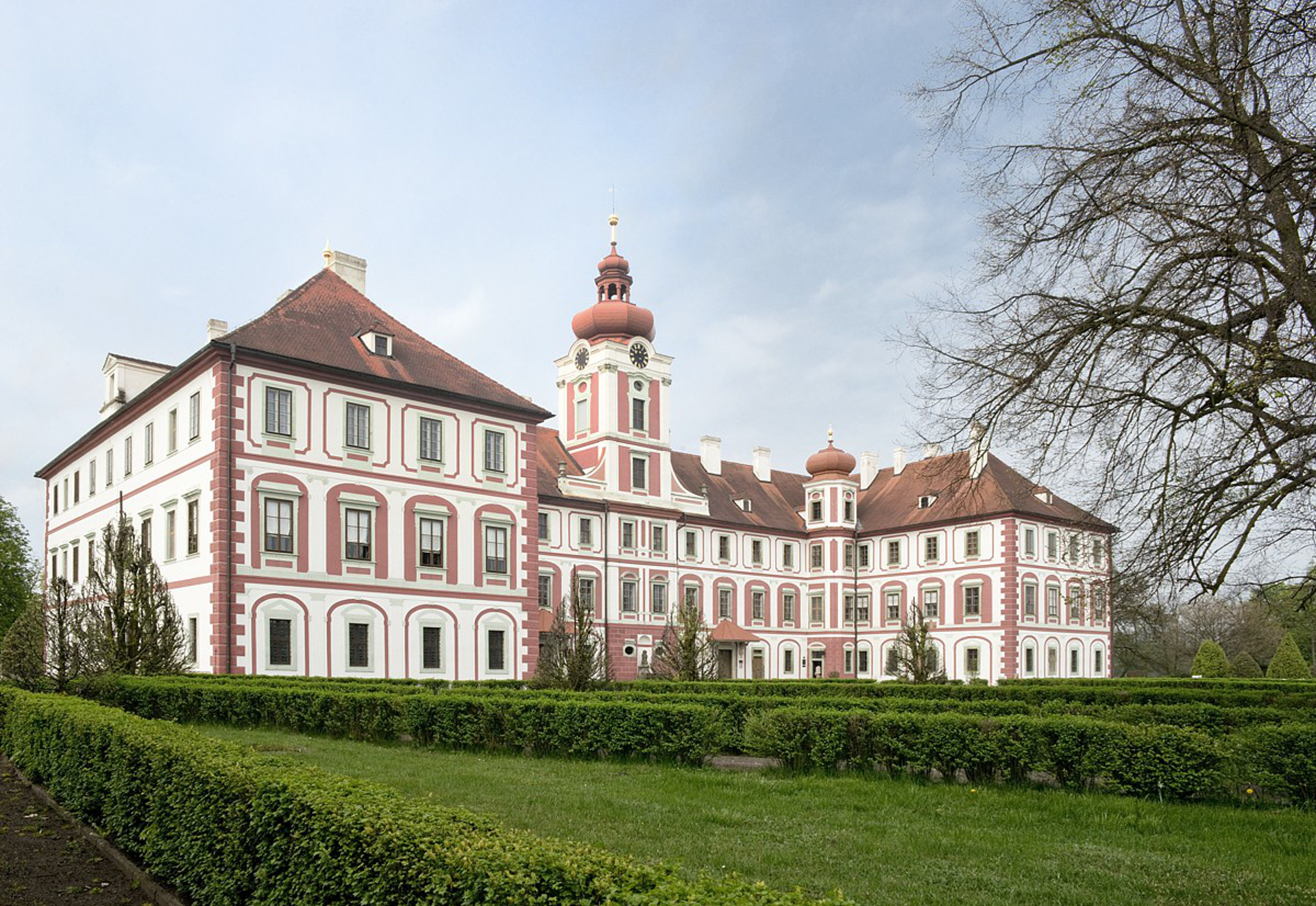 Státní zámek Mnichovo Hradiště foto 2
